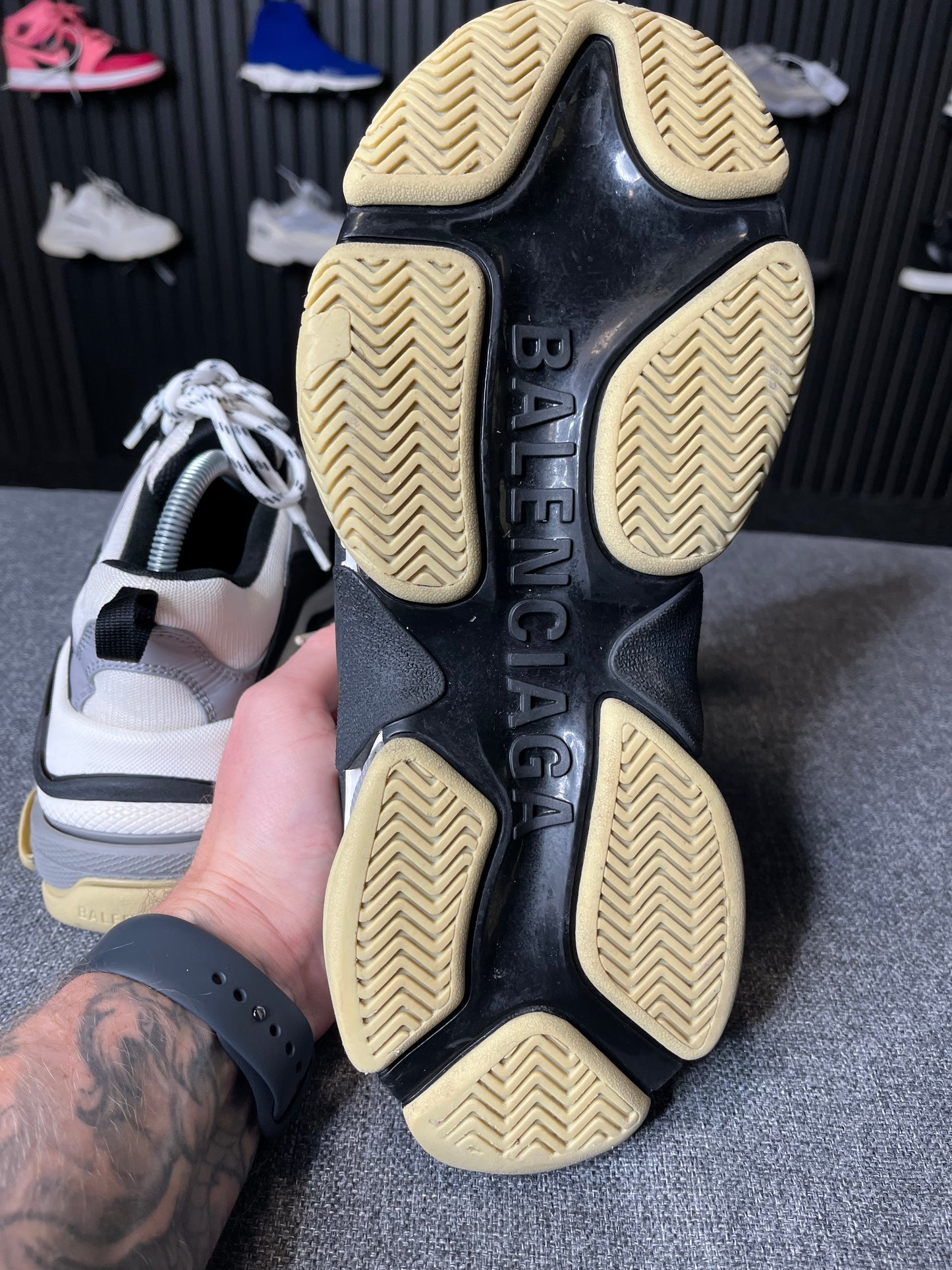 Balenciaga Triple S UK 6 2519