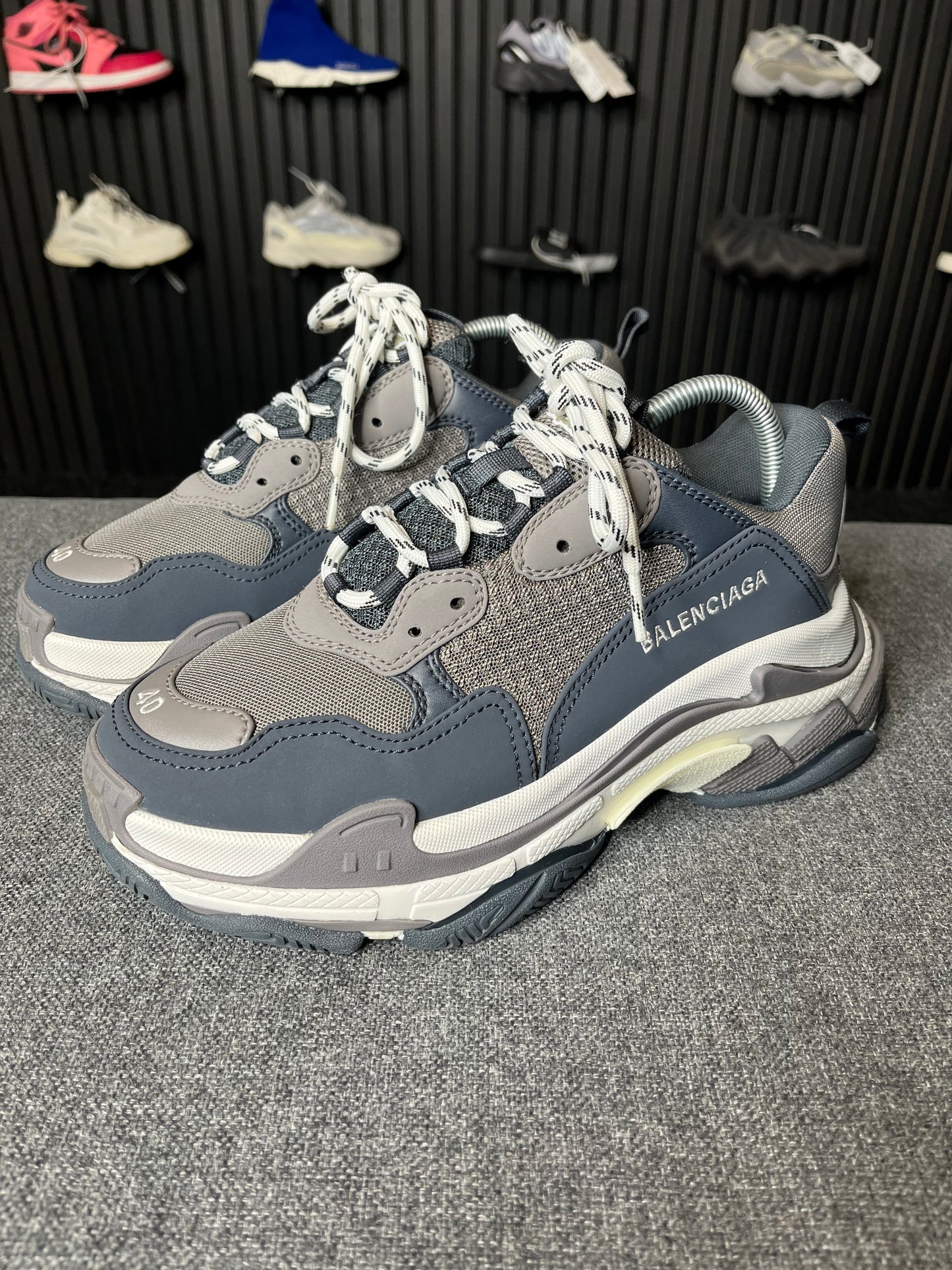 Balenciaga Triple S UK 6 2518