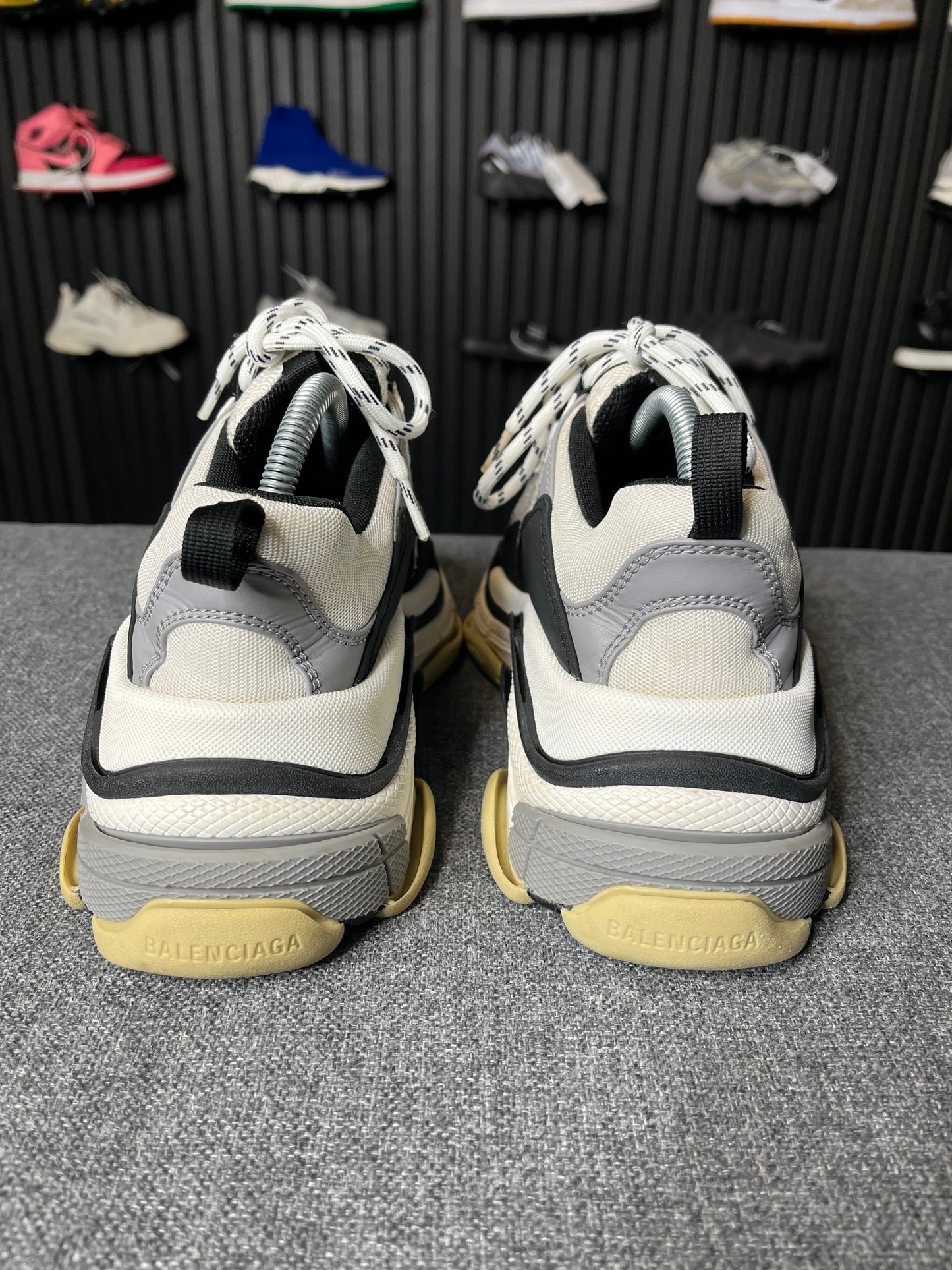Balenciaga Triple S UK 6 2519