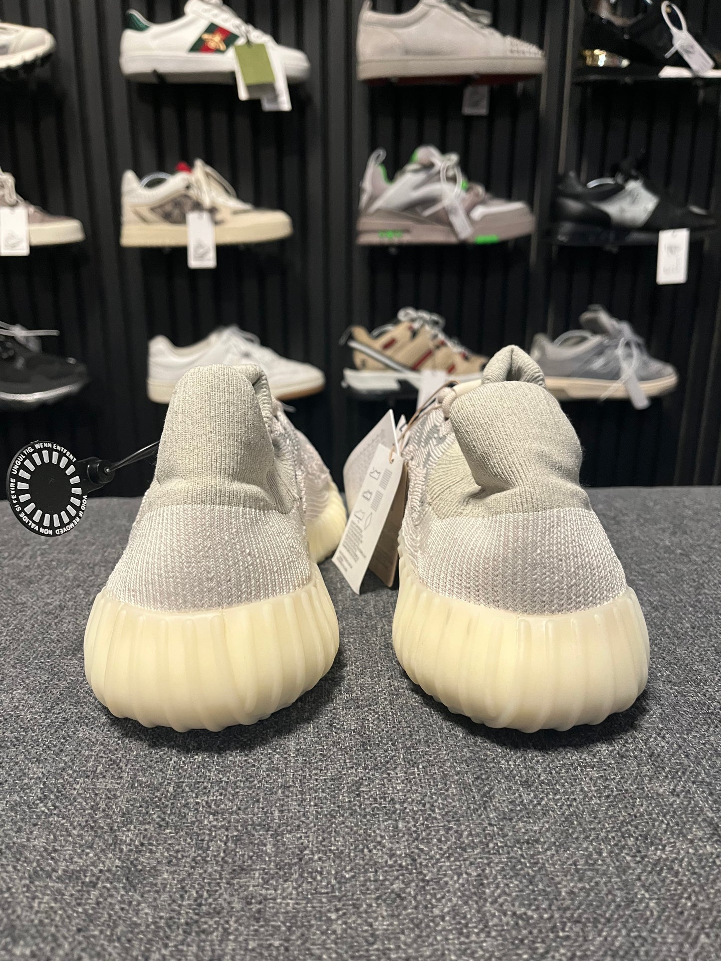Yeezy 350 V2 CMPCT UK 10.5 3599