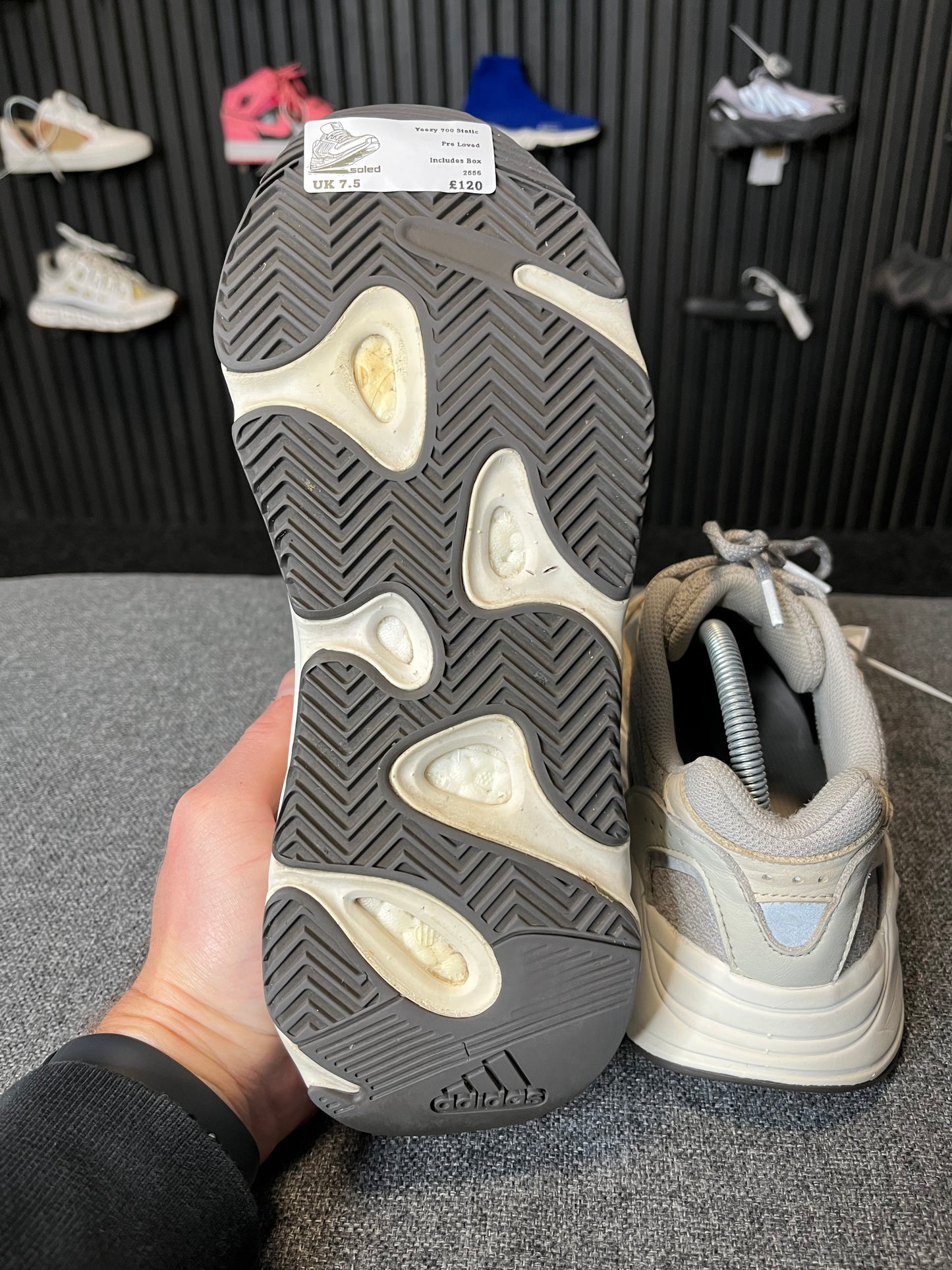 Yeezy 700 Static UK 7.5 2556