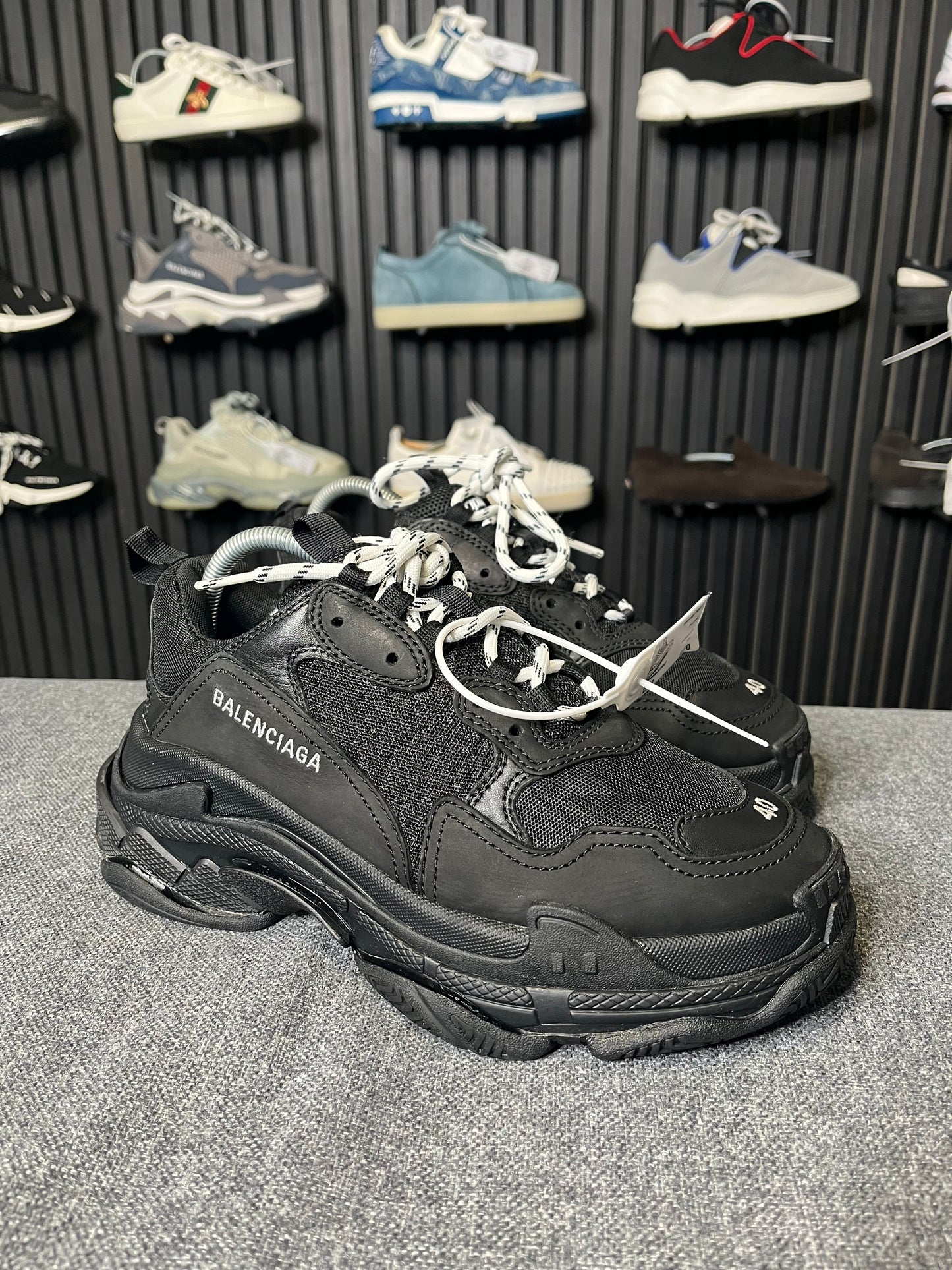 Balenciaga Triple S UK 6 2690