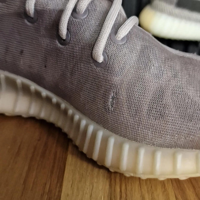 Yeezy Boost 350 Mono Mist UK9