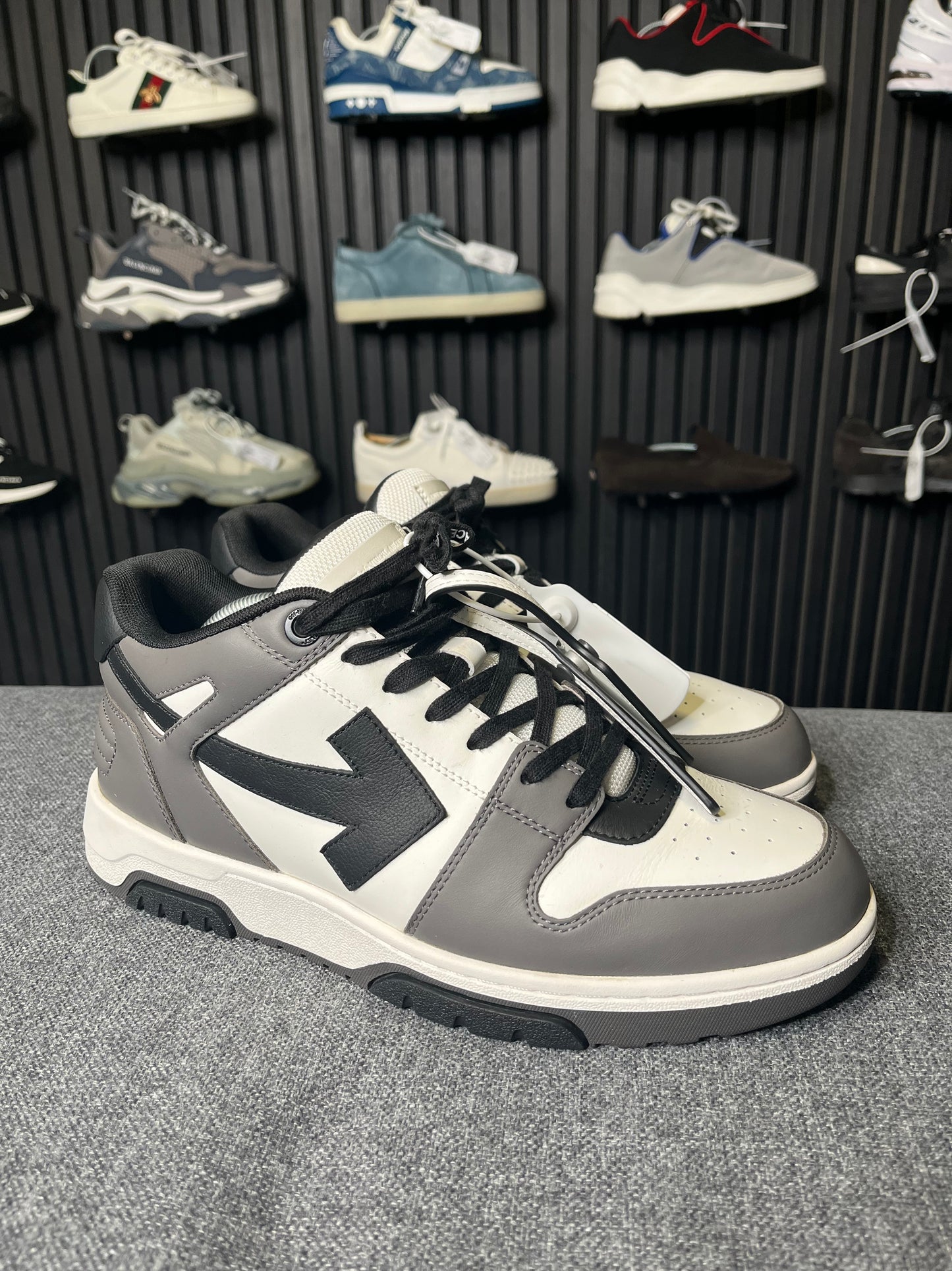 OFF- White UK 11 2704