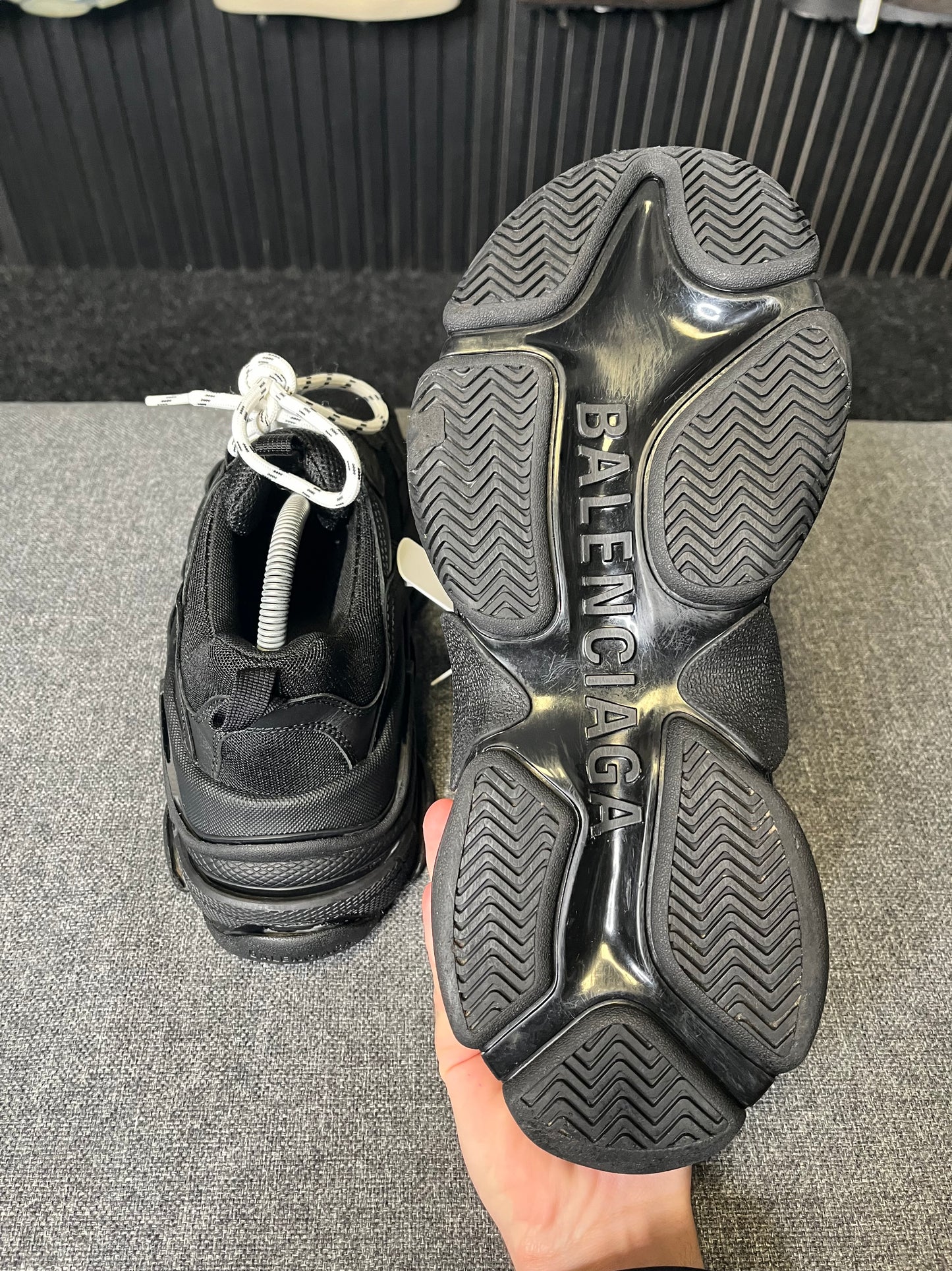 Balenciaga Triple S UK 6 2690