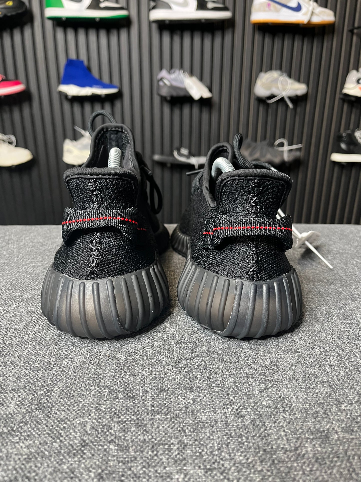 Yeezy Boost 350 Bred UK 8.5 2496