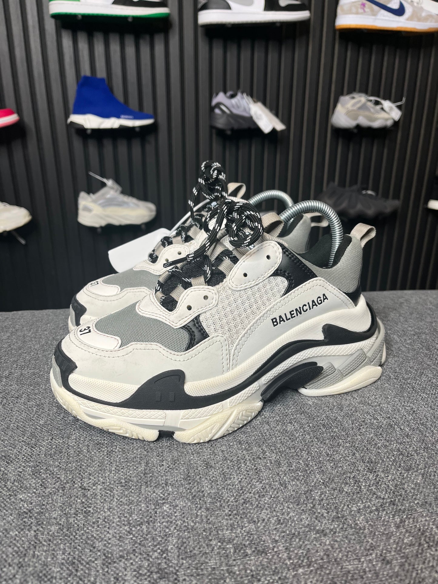 Balenciaga Triple S UK 4 2528