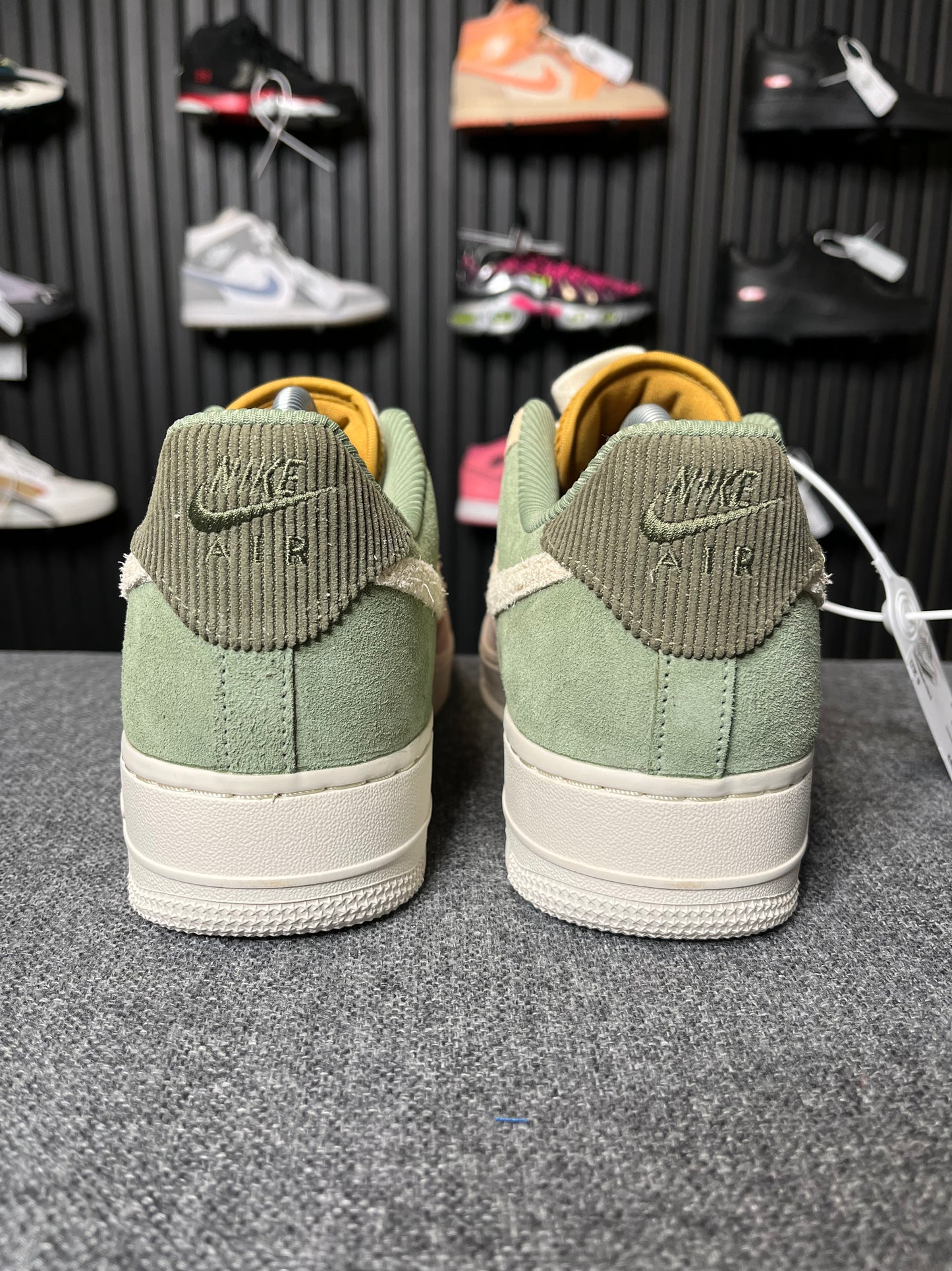 Nike Air Force Low Oil Green UK9 2273