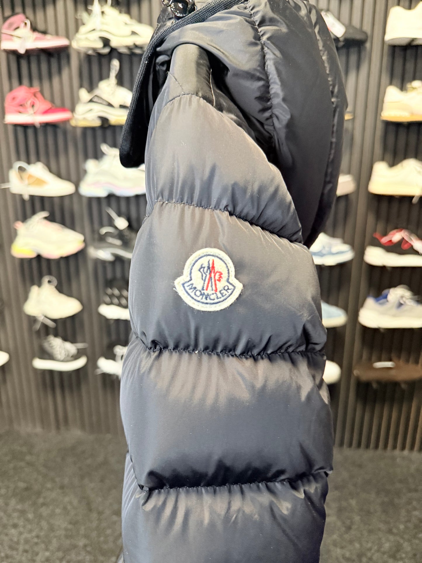 Moncler Betula Jacket Black Medium (2) 2758