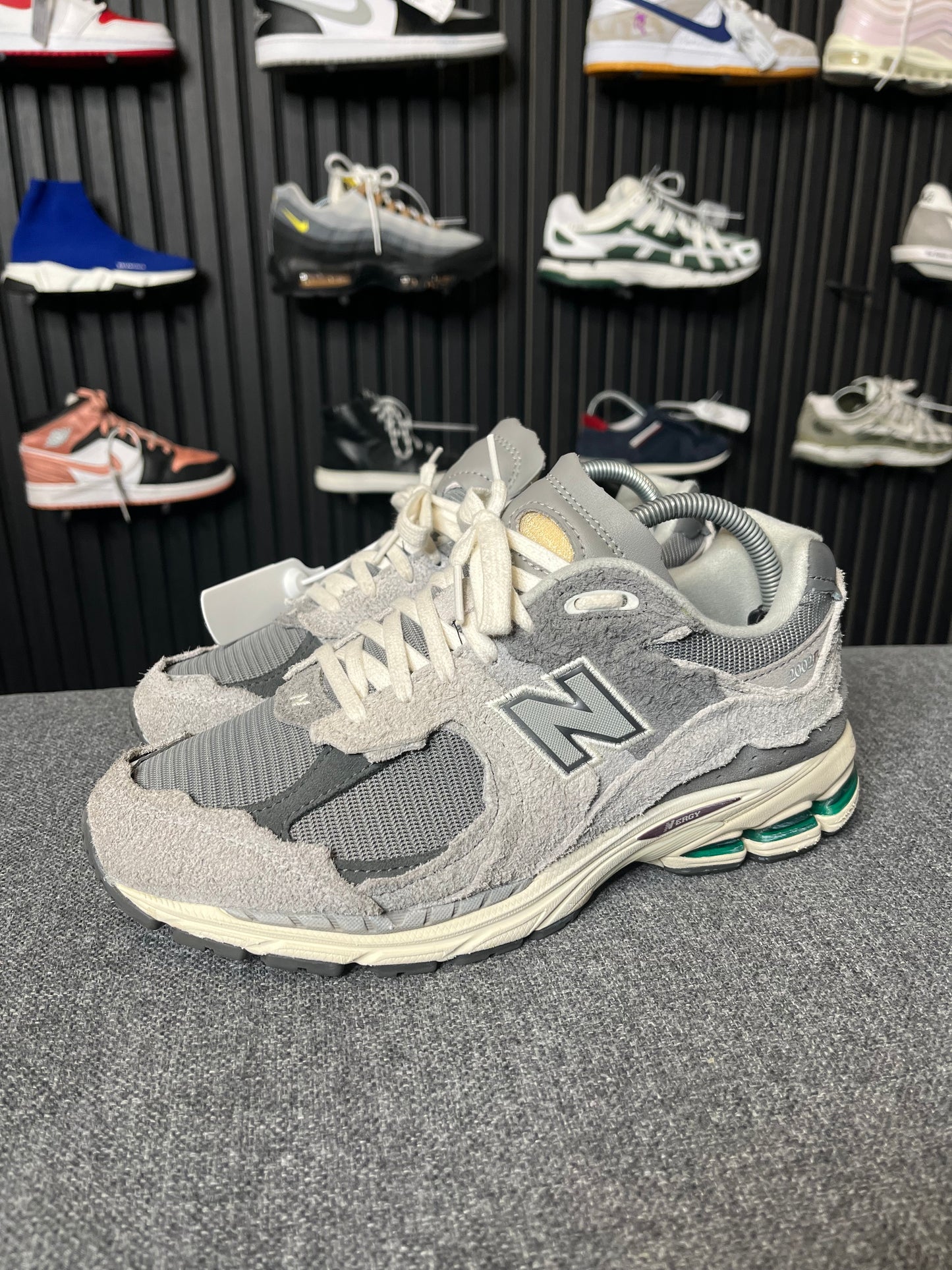 New Balance 2002R UK 7.5 2610