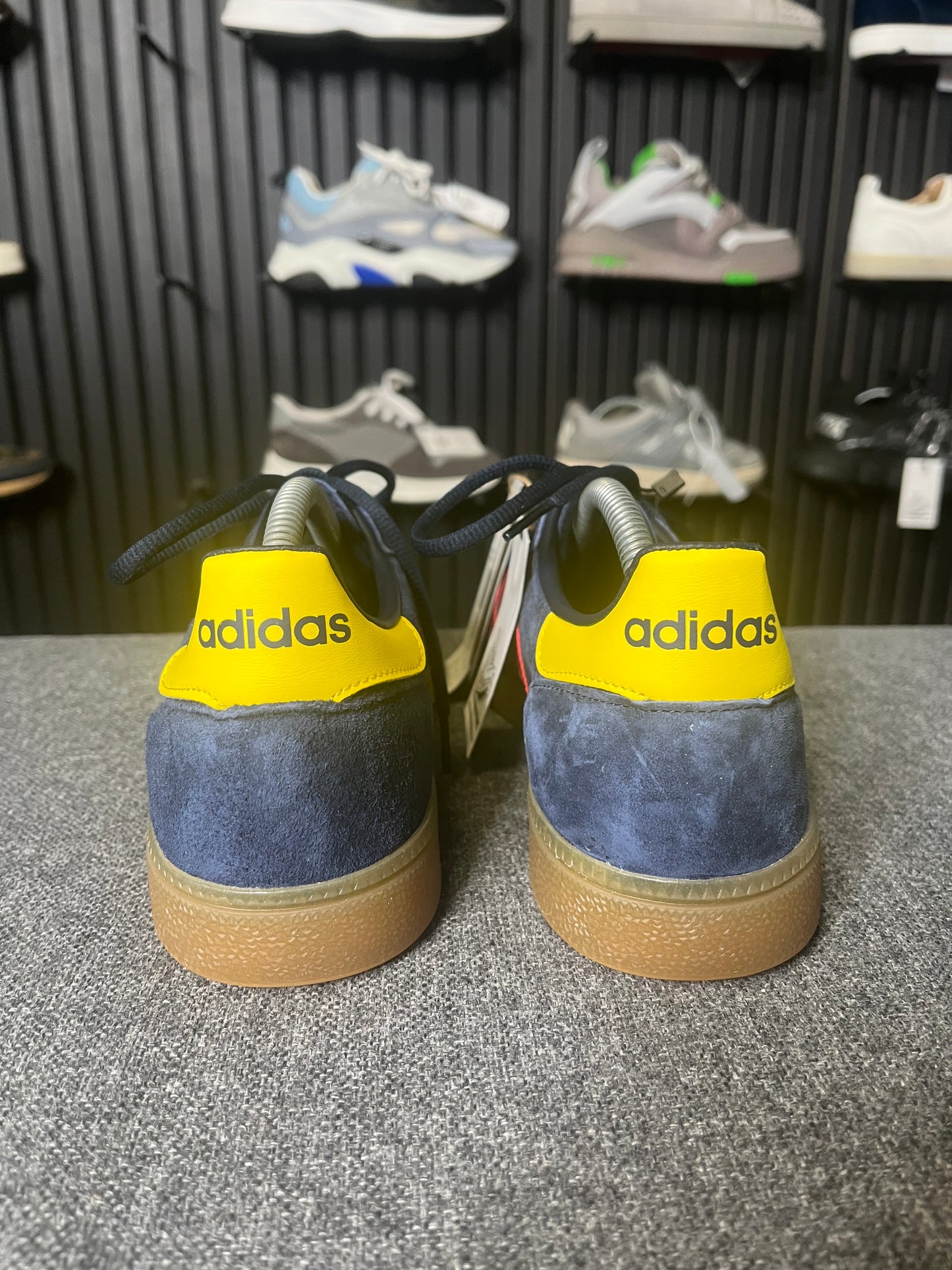 Adidas Subbutio UK 8.5 3455