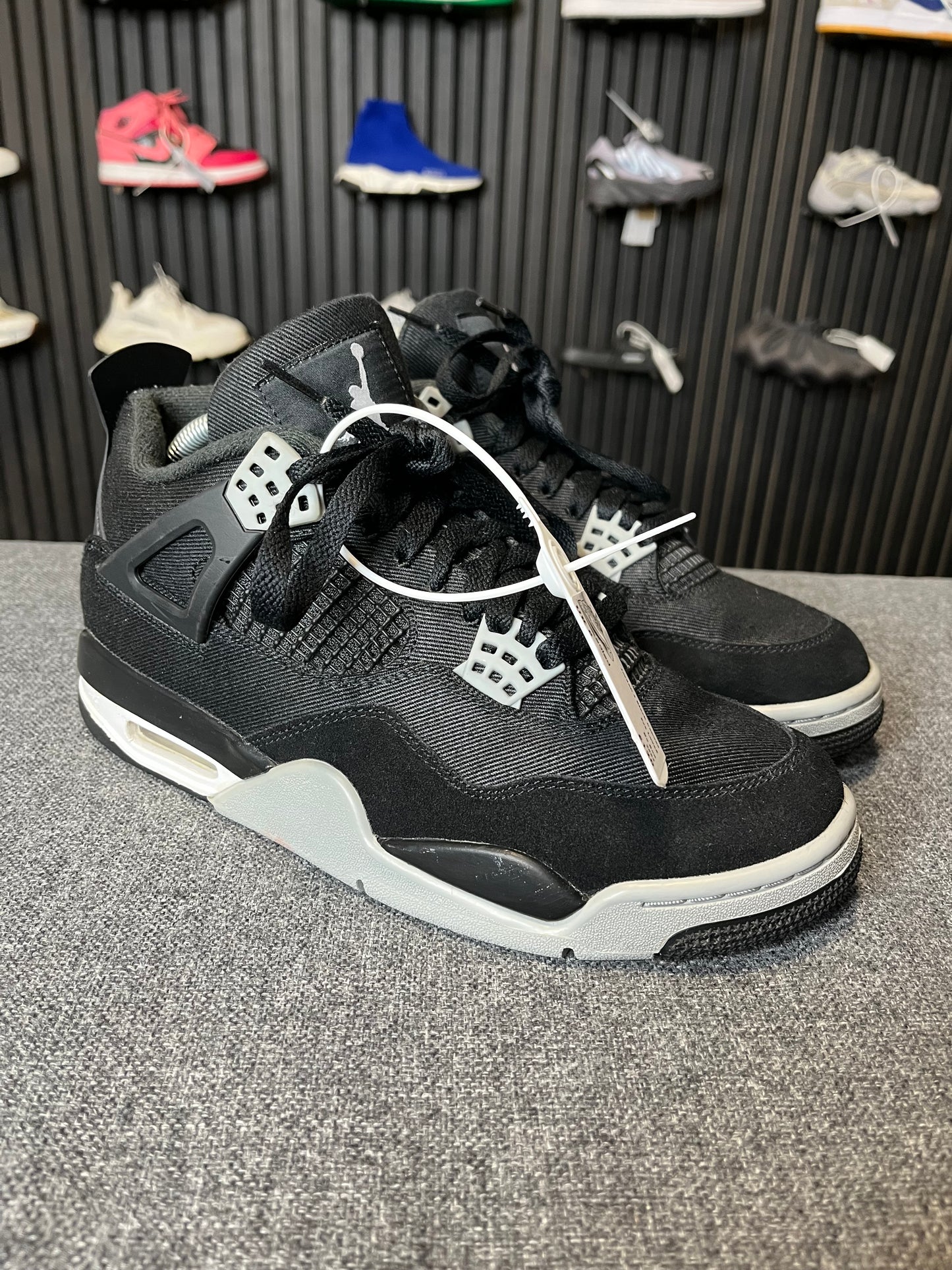 Jordan 4 Retro Black Canvas UK 8 2552