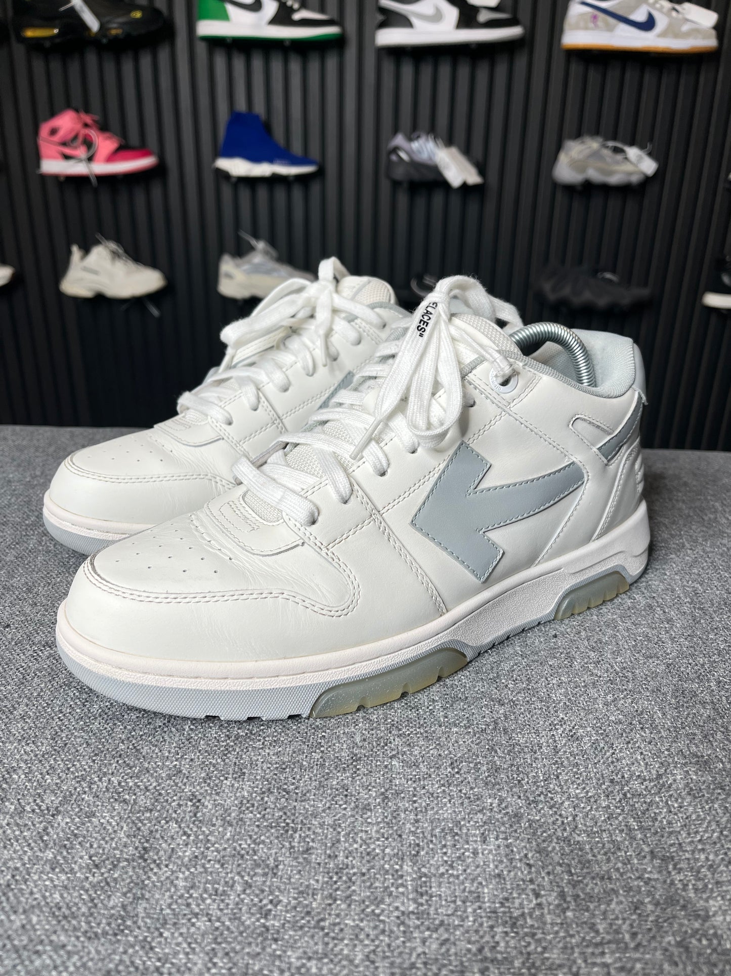 Off White Out of Office UK 9 2512