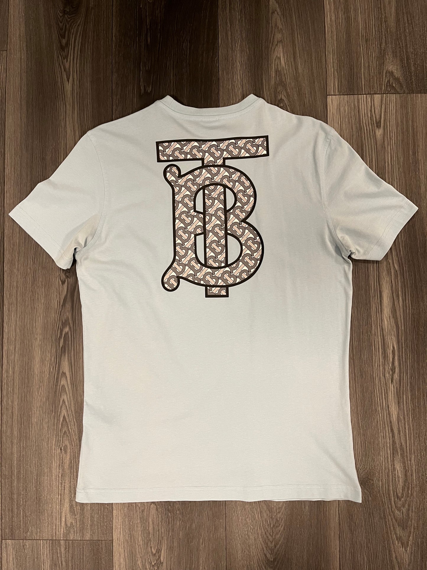 Burberry Tee Medium 3683