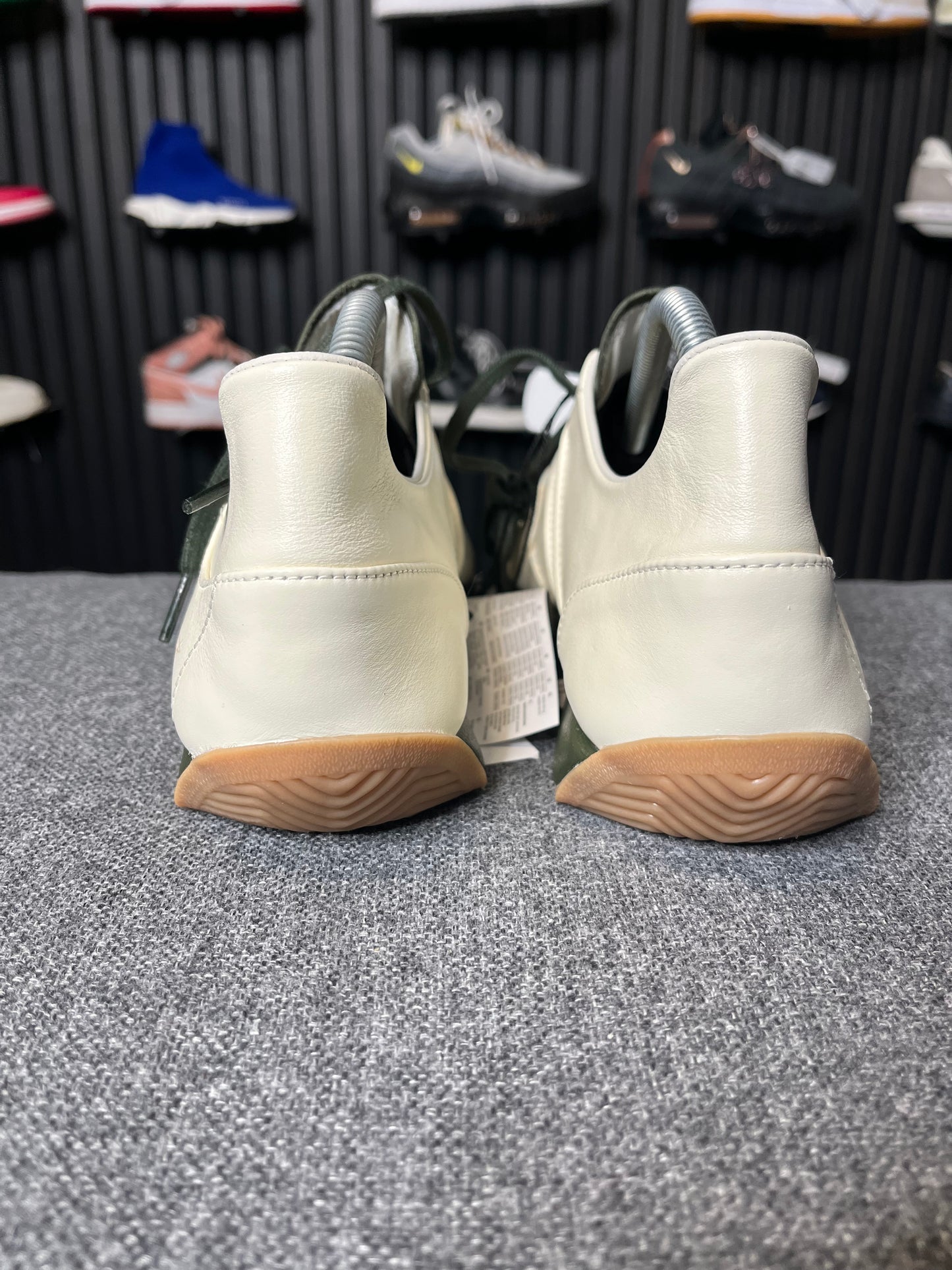 Y3- Country UK 9 2599