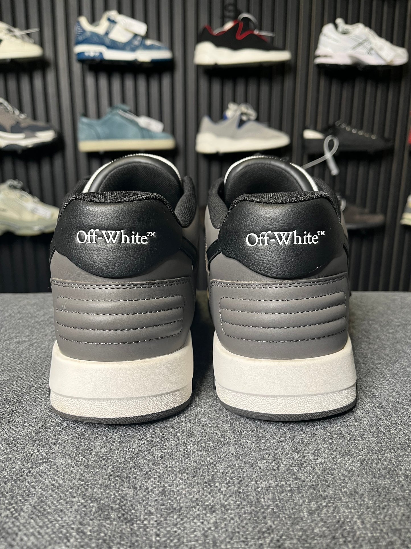 OFF- White UK 11 2704