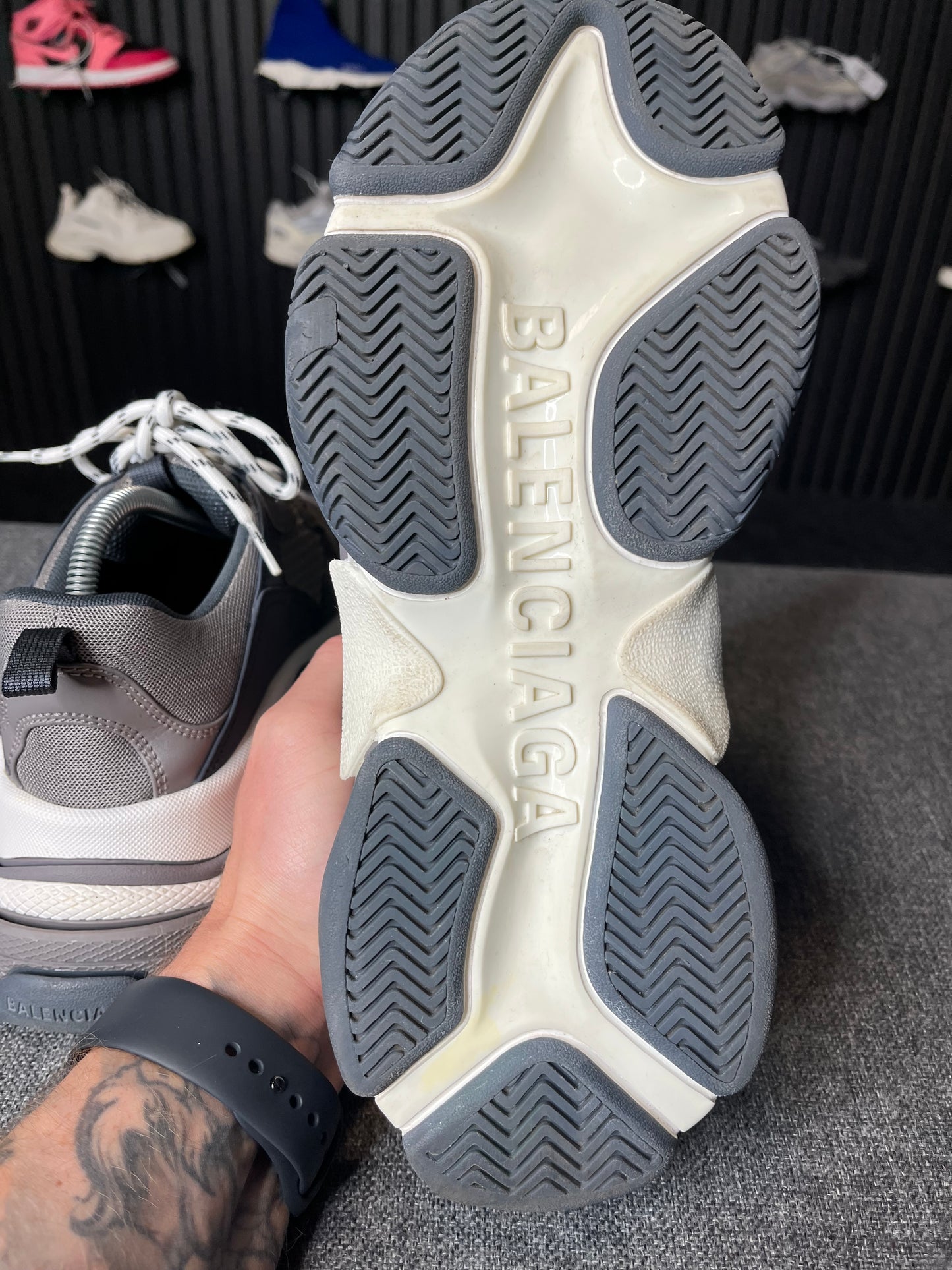 Balenciaga Triple S UK 6 2518