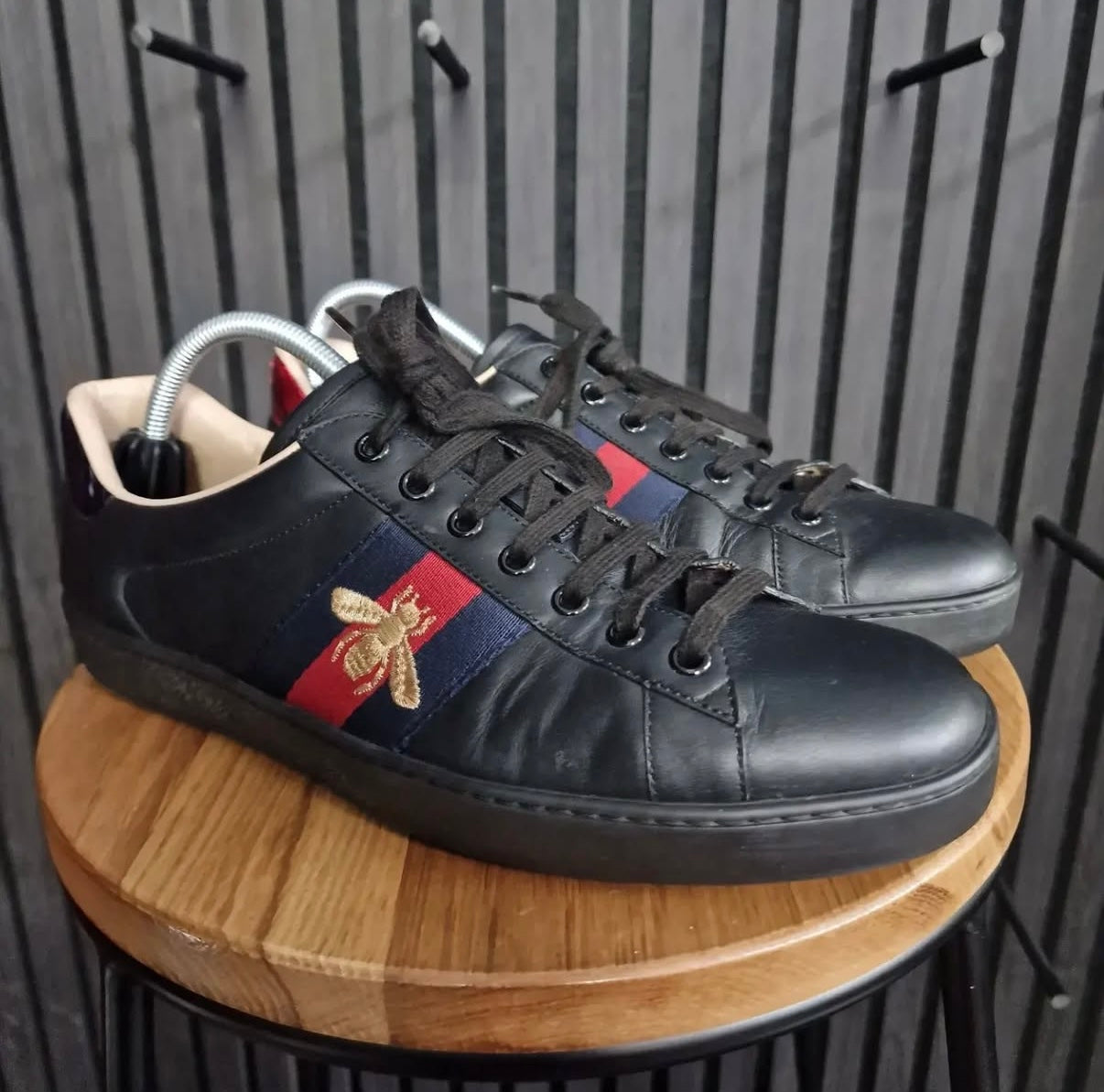 Gucci Ace Bee Black UK9.5 1034