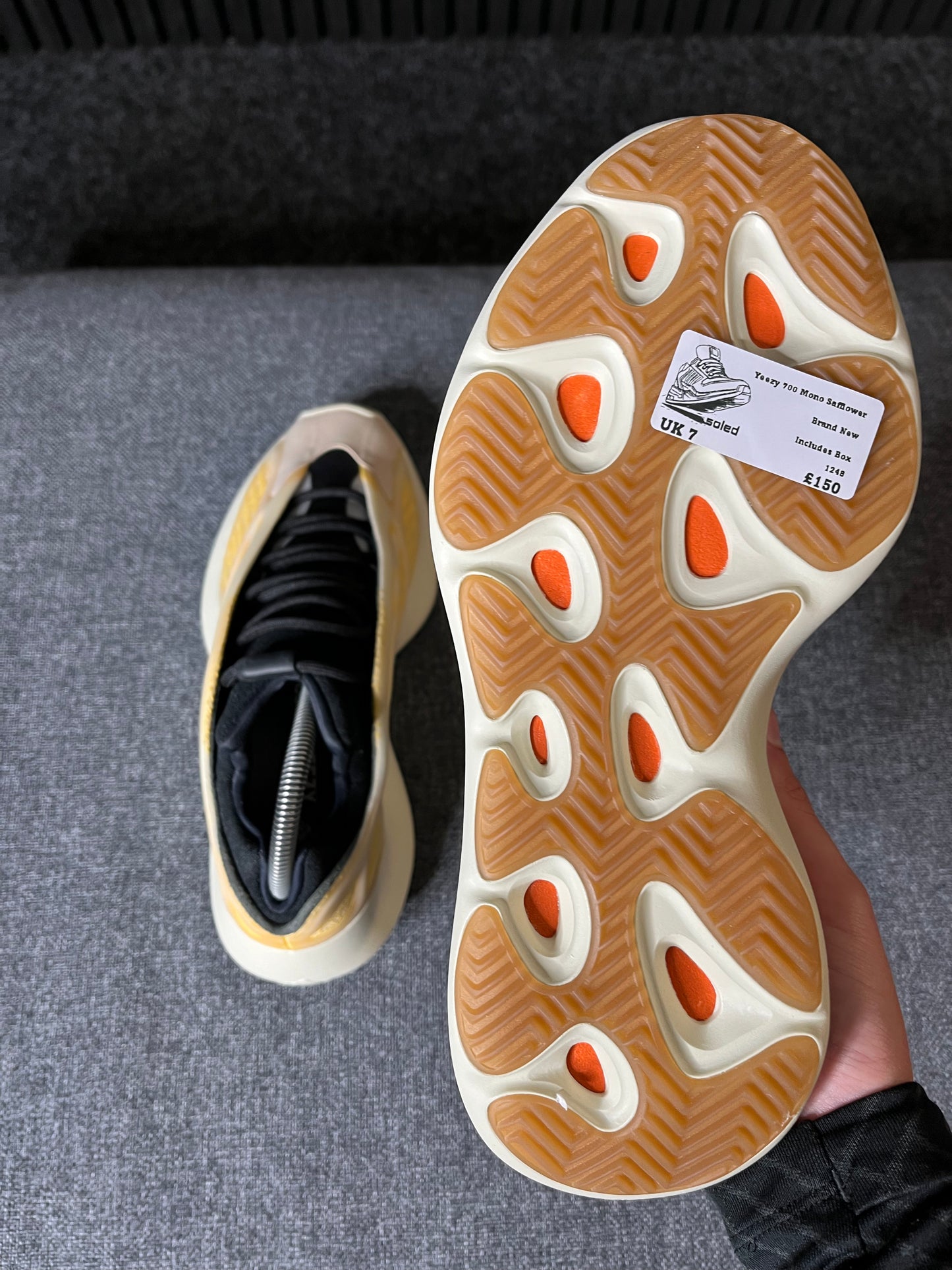 Yeezy 700 Mono Safflower UK7