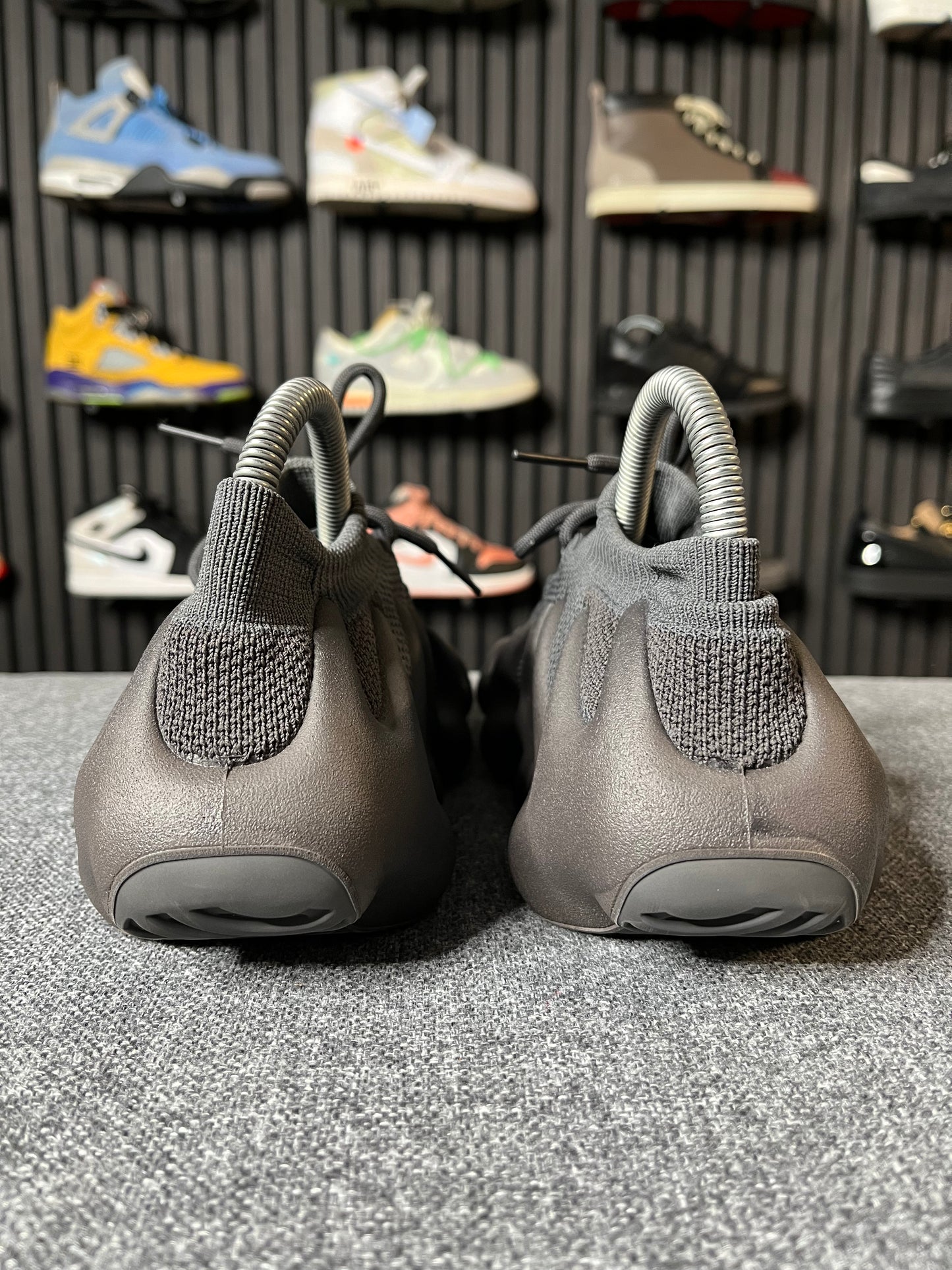 Yeezy 450 Utility Black UK6