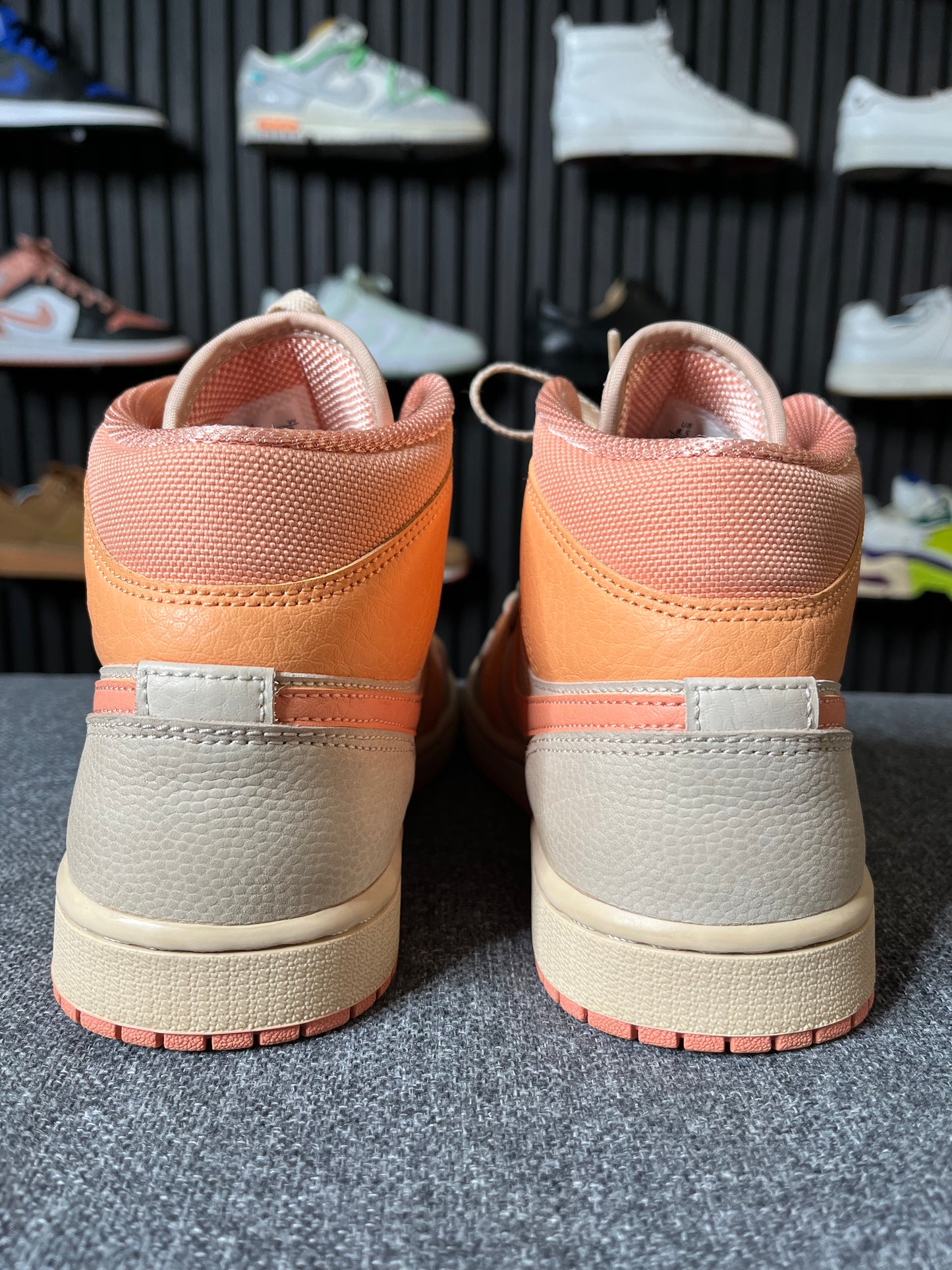 Air Jordan 1 Mid Apricot