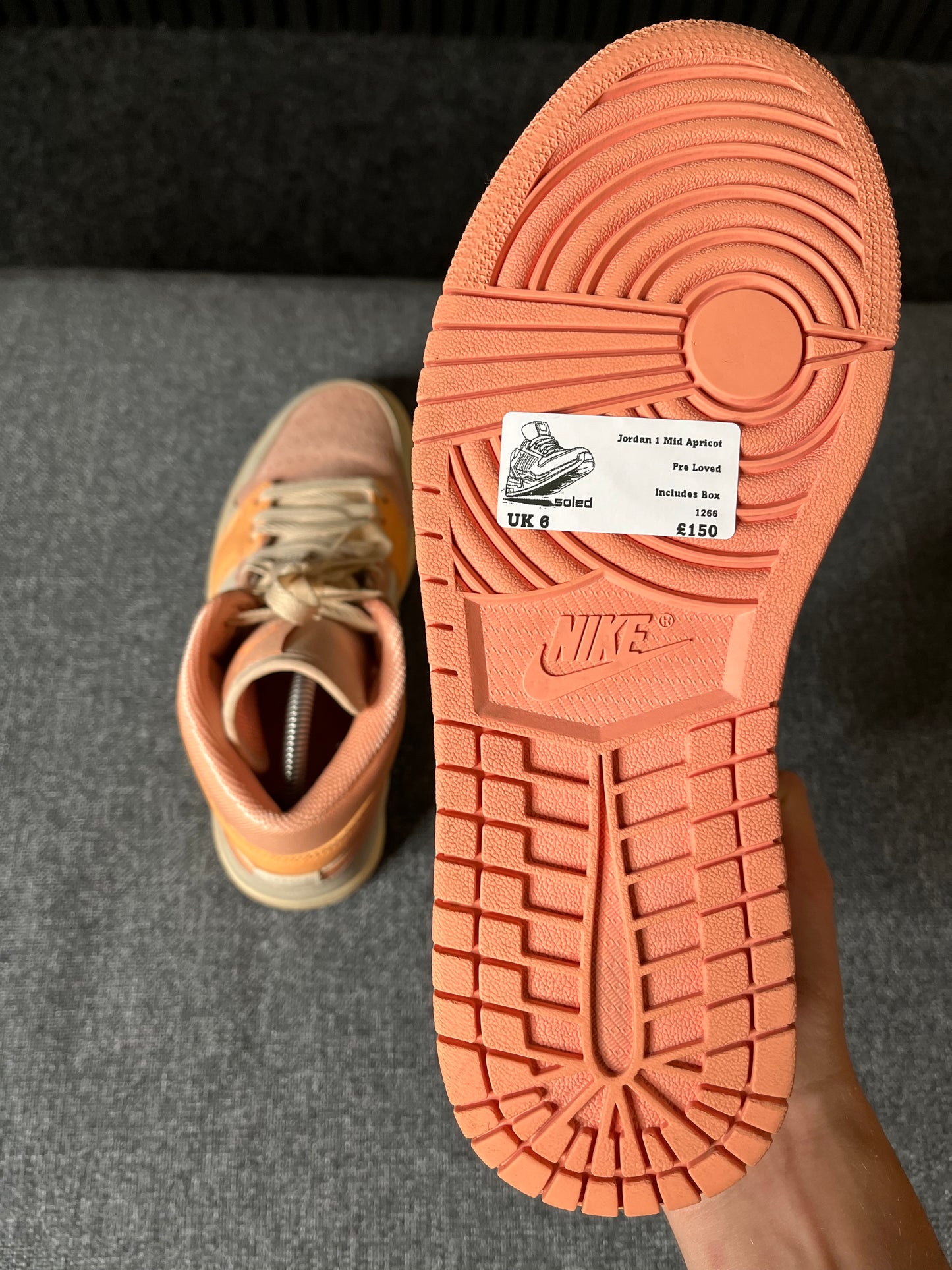 Air Jordan 1 Mid Apricot