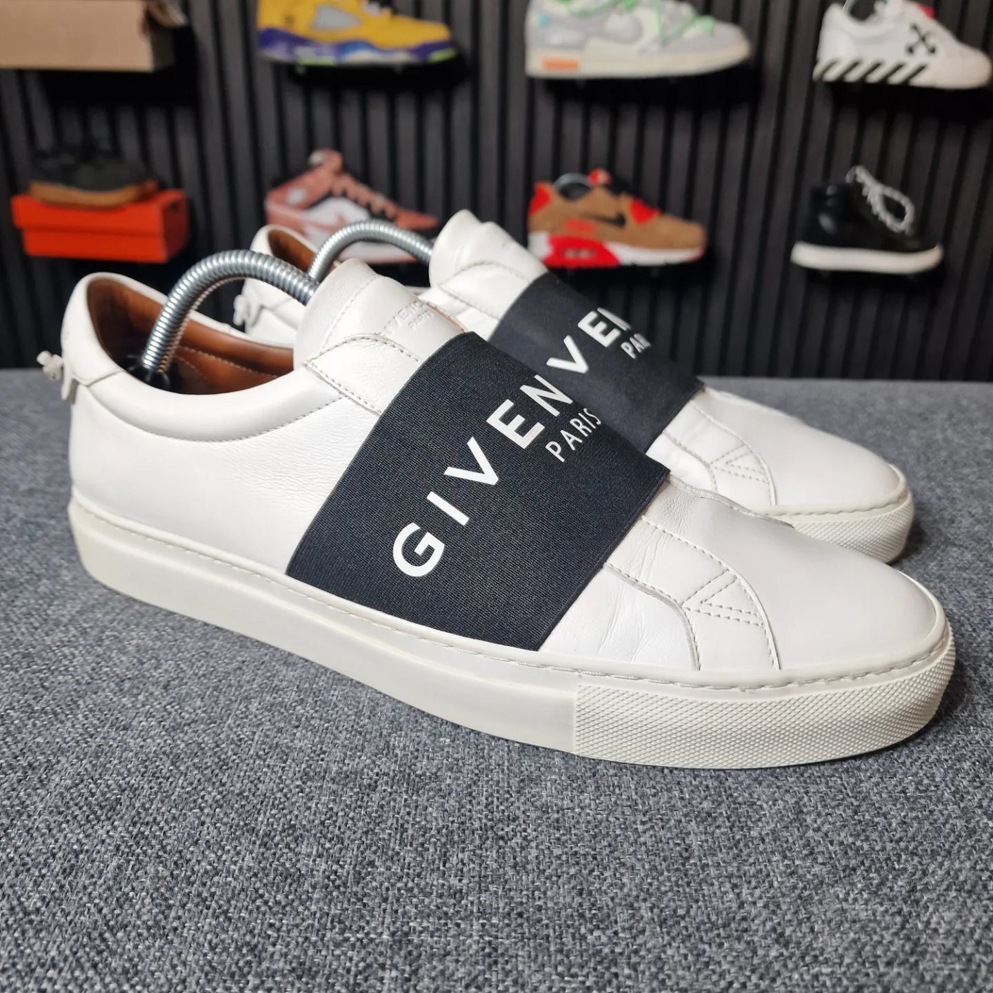 Givenchy Urban White UK9