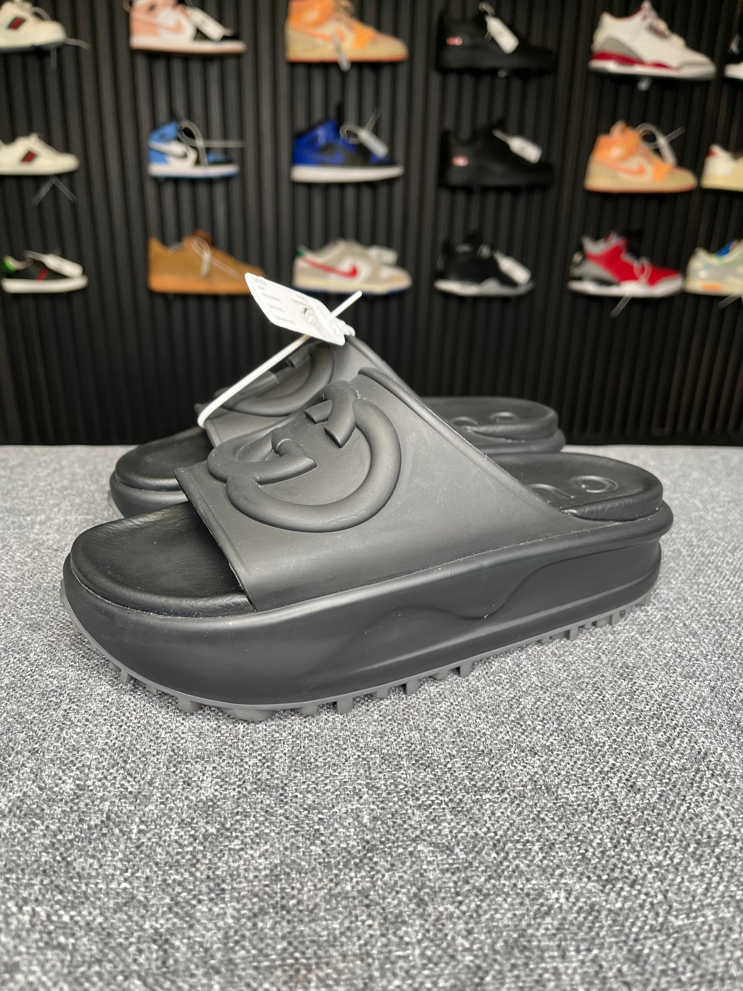 Gucci Slide UK4 (fit 5) 1820