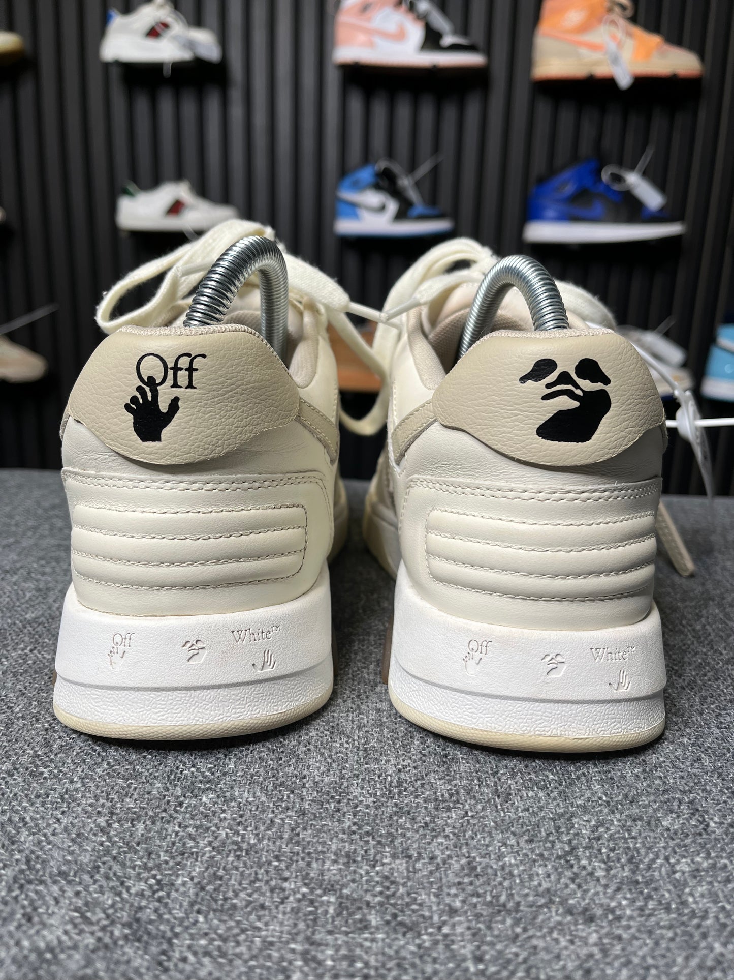 Off White Out Of Office White/Beige UK5 1880