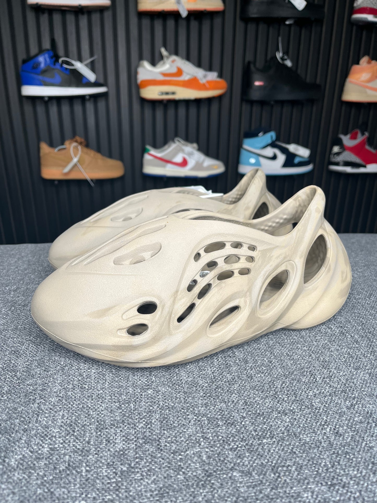 Yeezy Foam Runner Sand UK8 1908