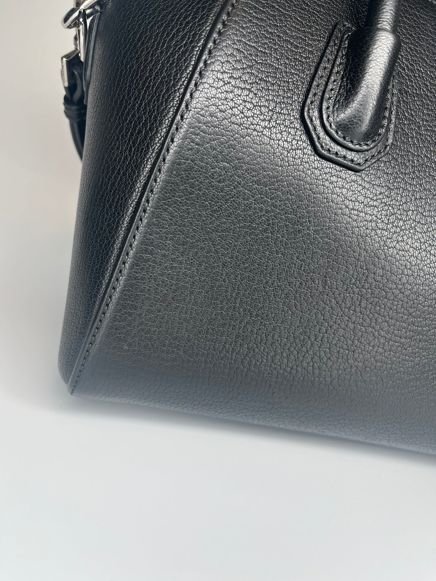 Givenchy Mini Antigona Bag Black Grained Leather 2114