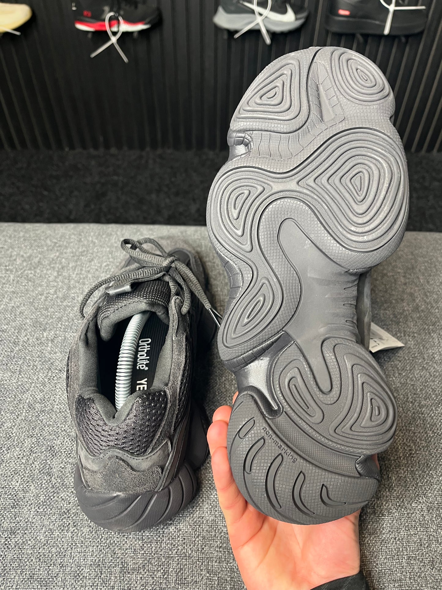 Yeezy 500 Utility Black UK8.5 2157