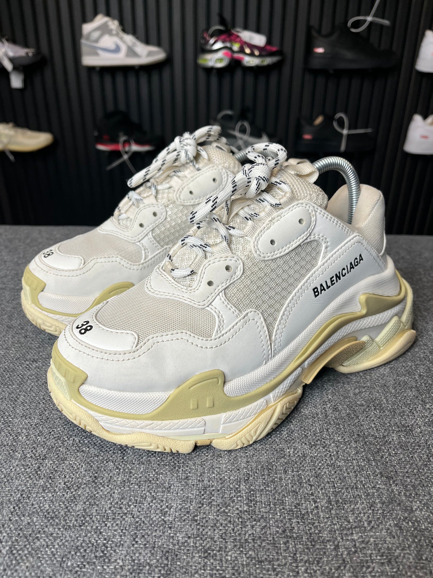 Balenciaga Triple S Beige/White UK5 2195