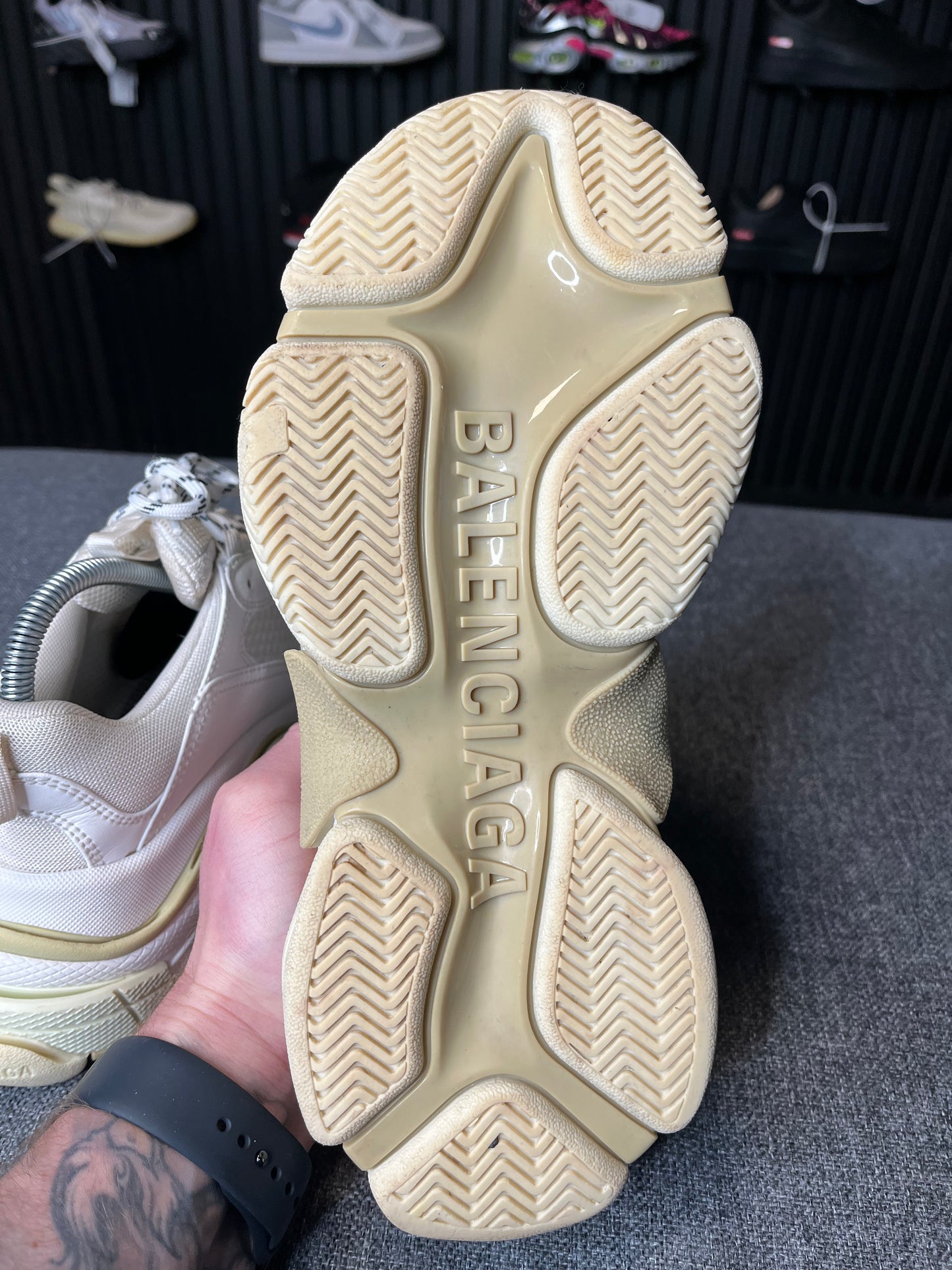 Balenciaga Triple S Beige/White UK5 2195
