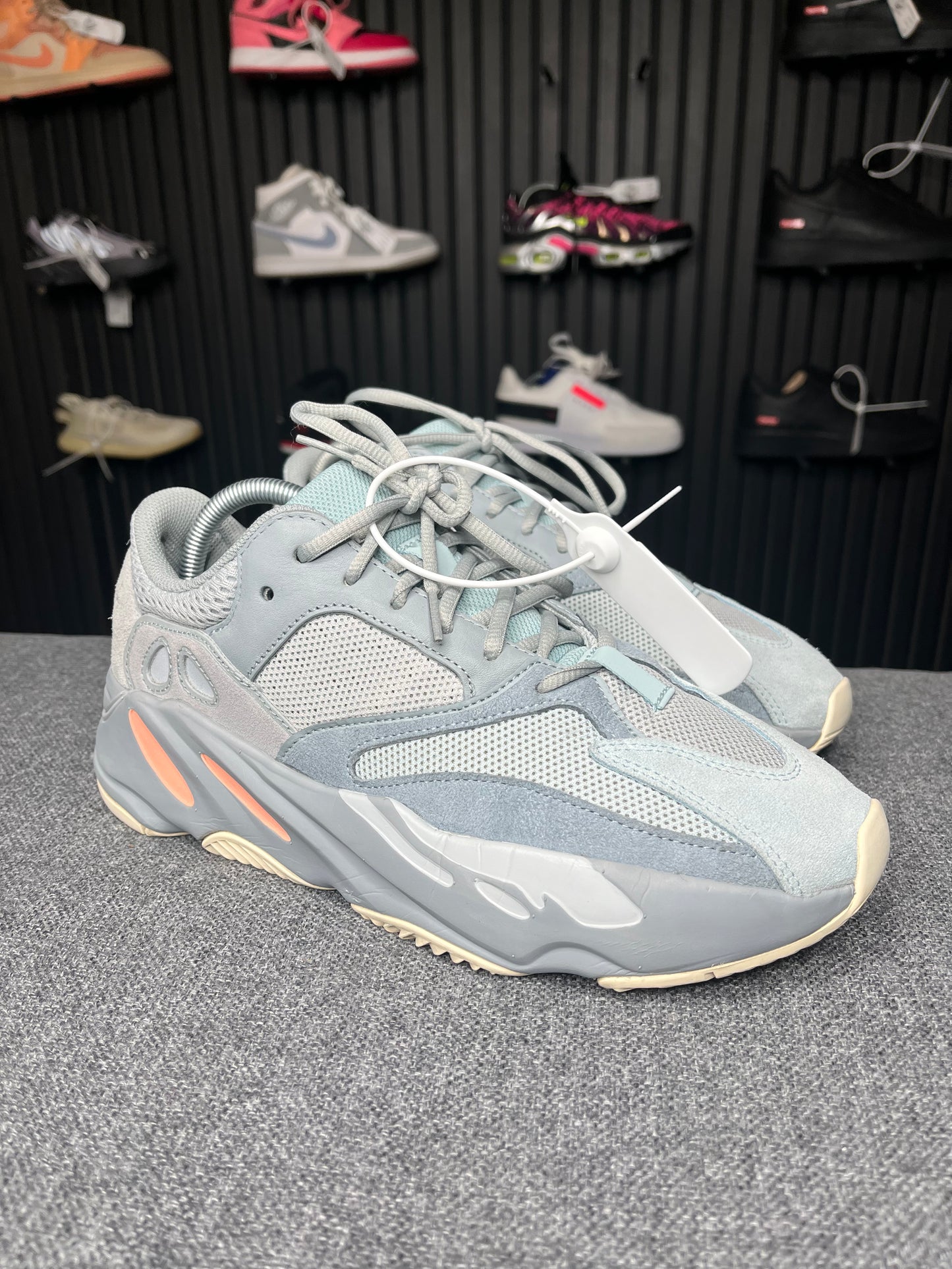 Yeezy Boost 700 Inertia UK8.5