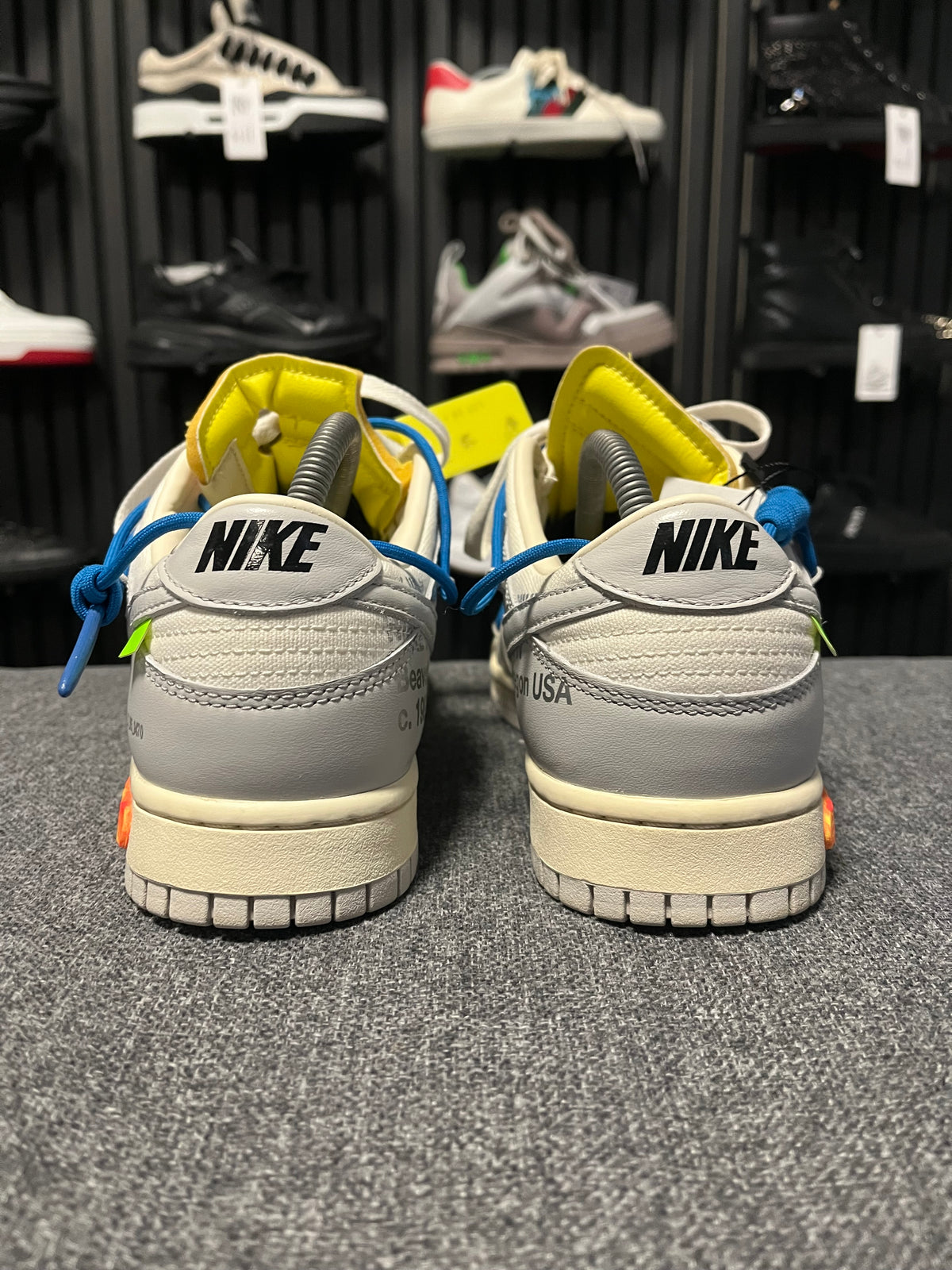 Nike Dunk Off White UK 8.5 3851