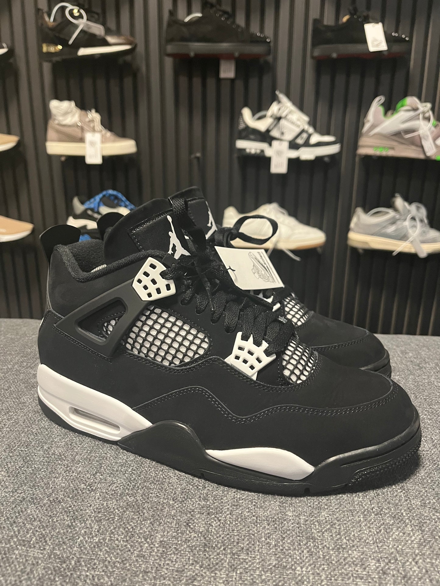 Jordan 4 White Thunder UK 8.5 3537