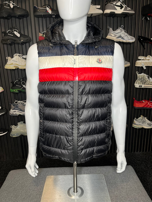 Moncler Timothe Gilet Size 4 2801
