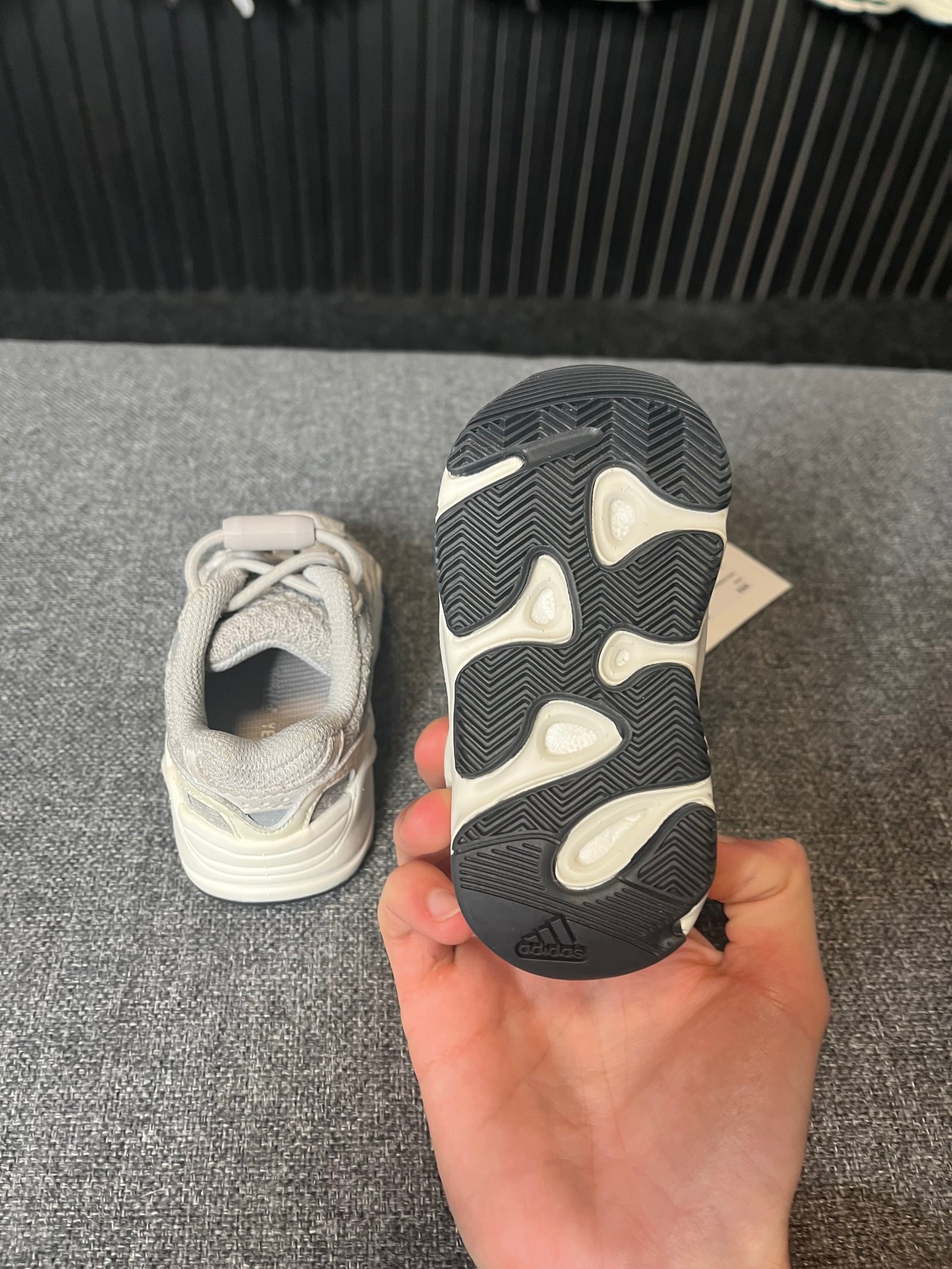 Yeezy 700 Static UK 3 Kids 2929