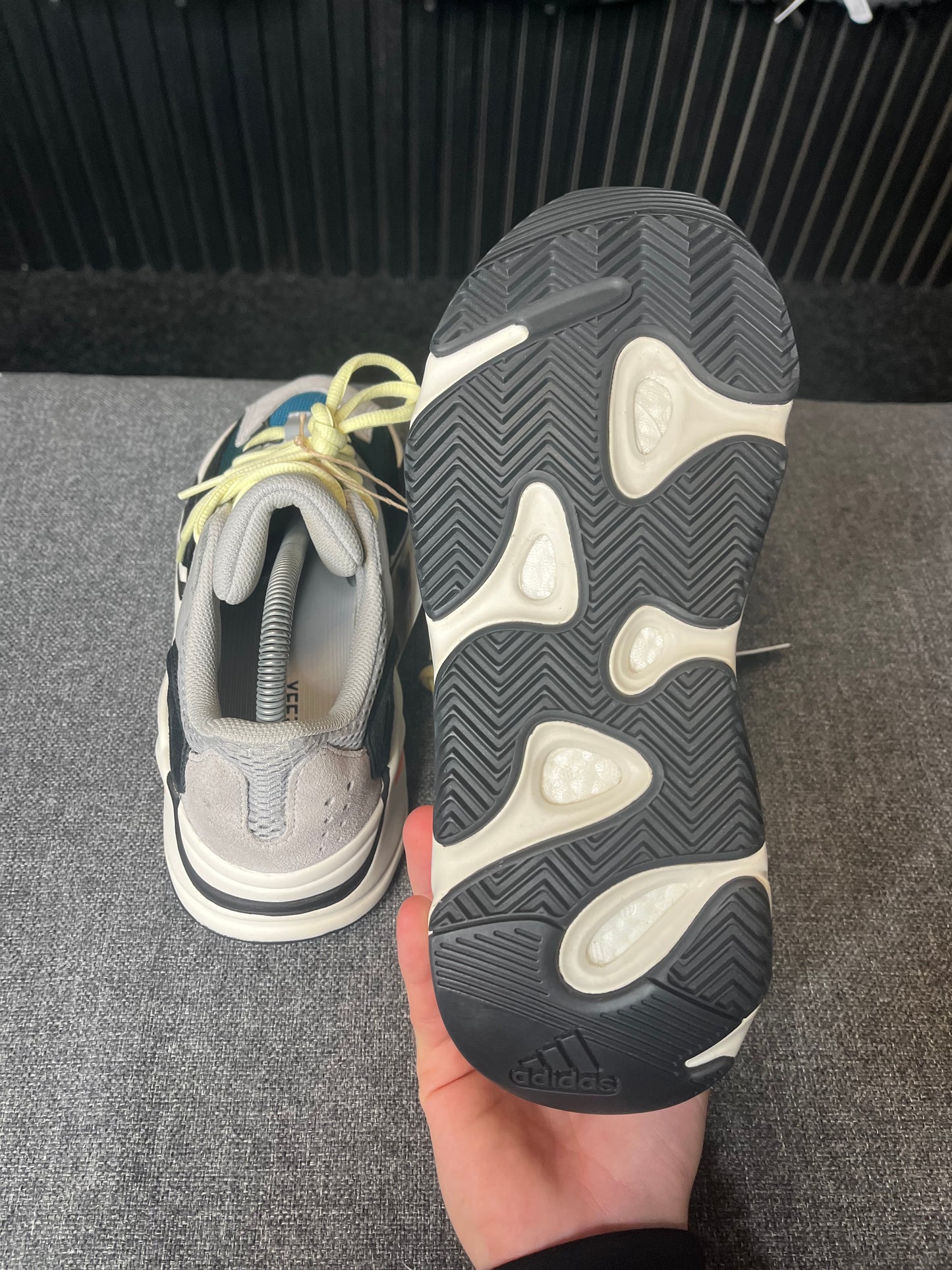 Yeezy 700 Waverunner UK 7 2857