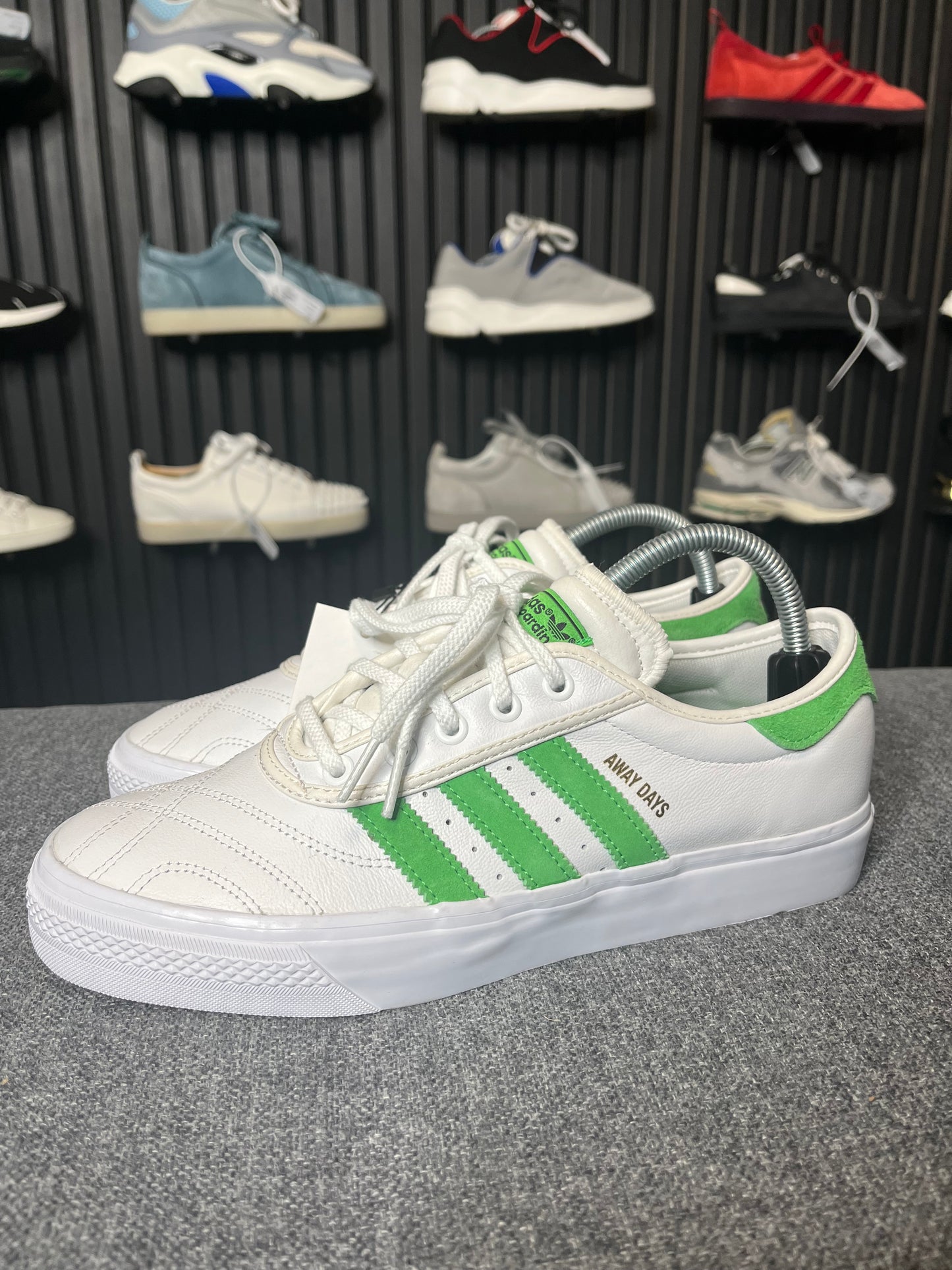 Adidas Away Days UK 8 2934