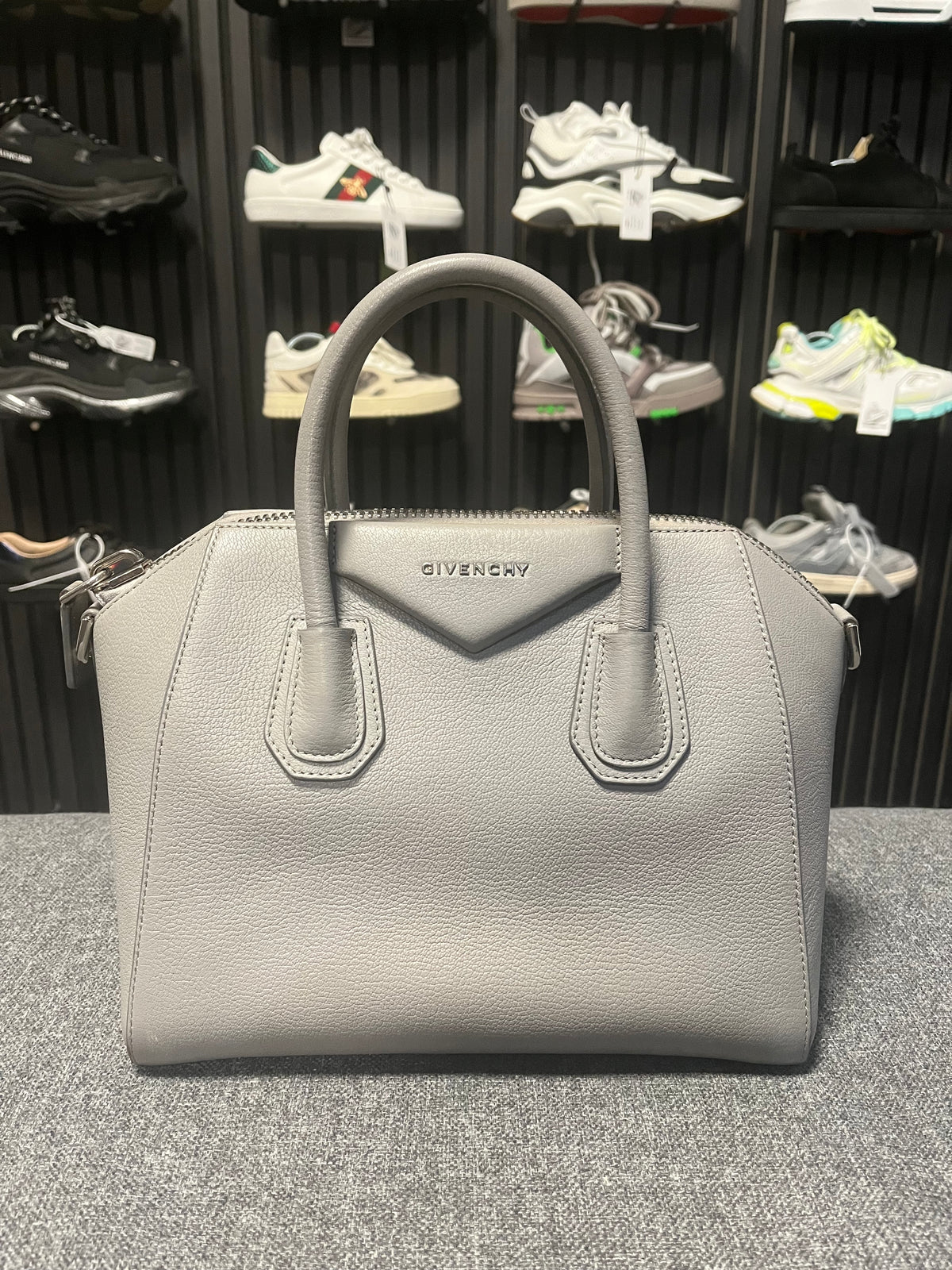 Givenchy Antigona Bag 3709