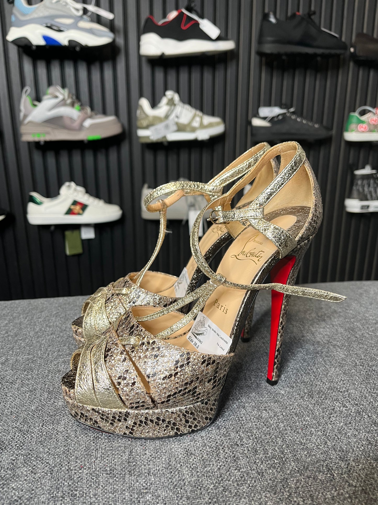 Louboutin Glennalta 150 Gold Glitter Snake Pumps Size 39.5 3256