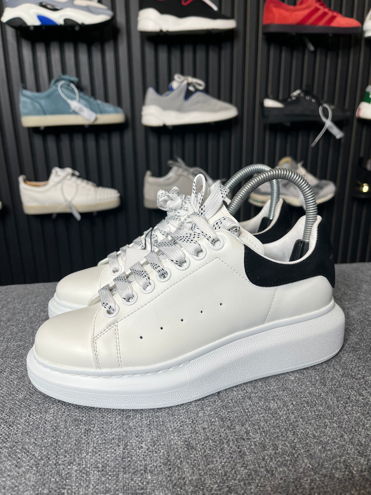 Alexander McQueen UK 3 2947