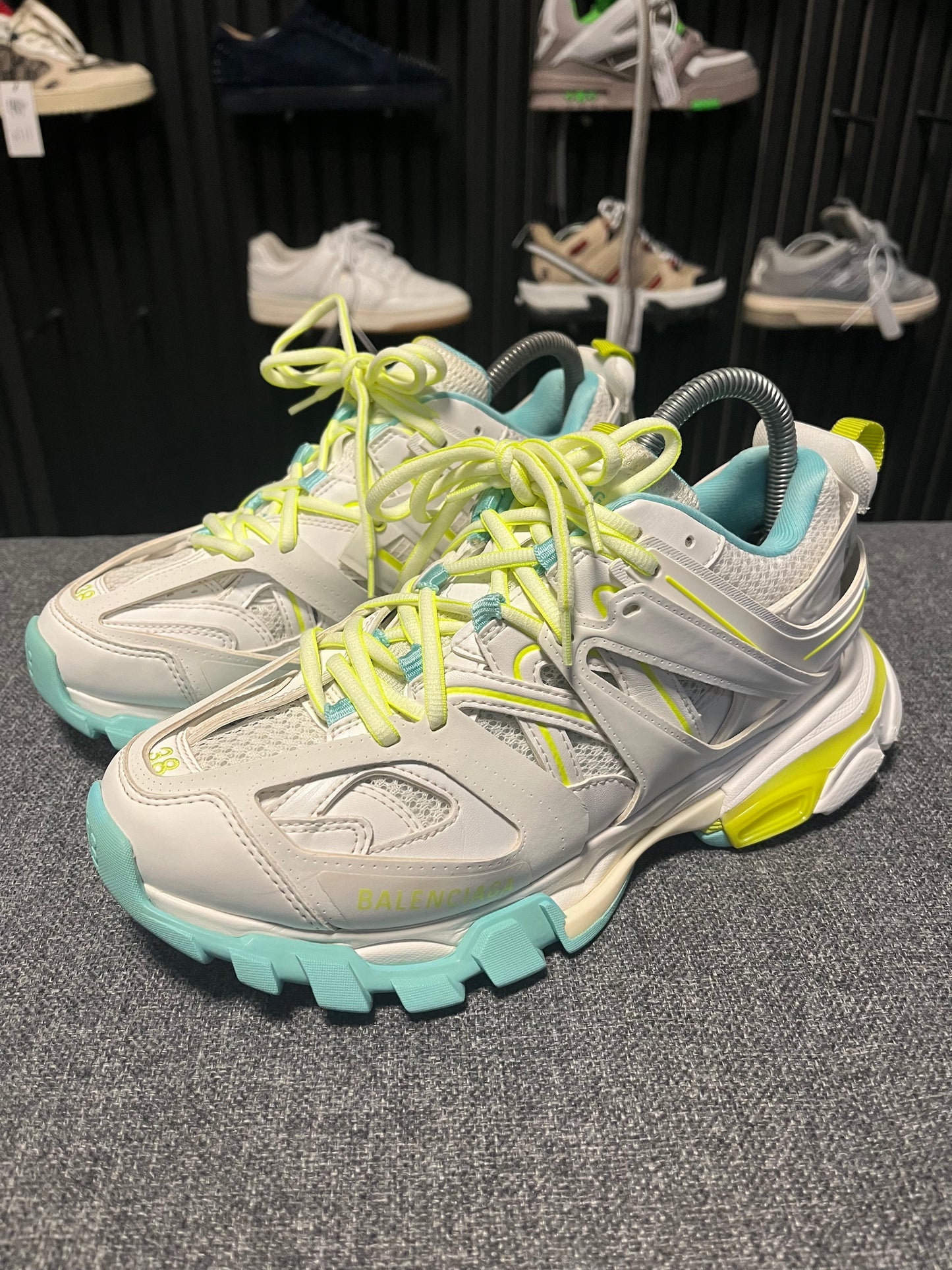 Balenciaga Track UK5 3646