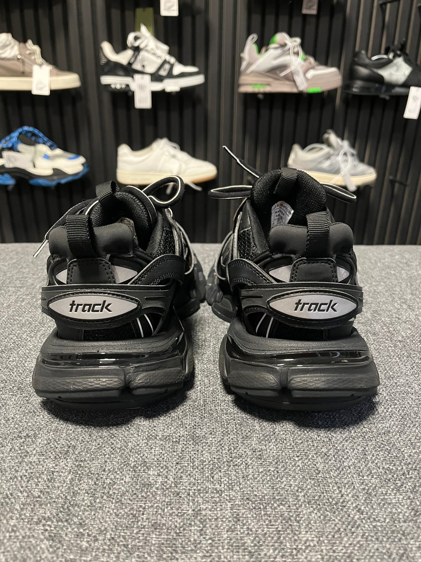 Balenciaga Track Black UK3 3477