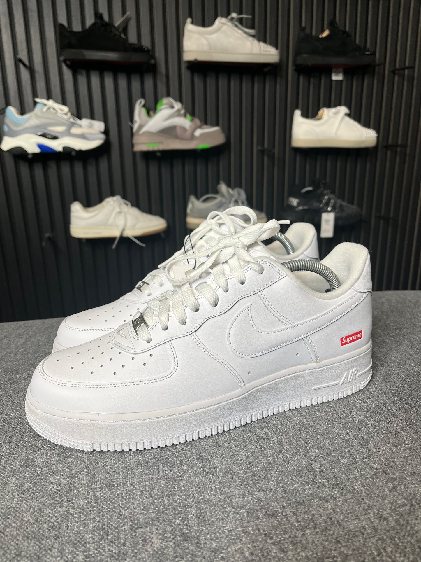 Nike Air Force Supreme UK 8.5 3475