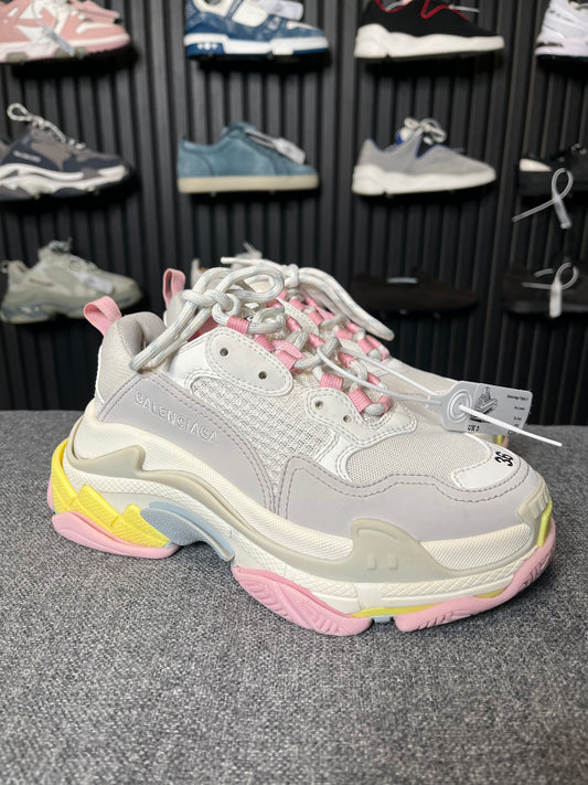 Balenciaga Triple S UK 3 2753