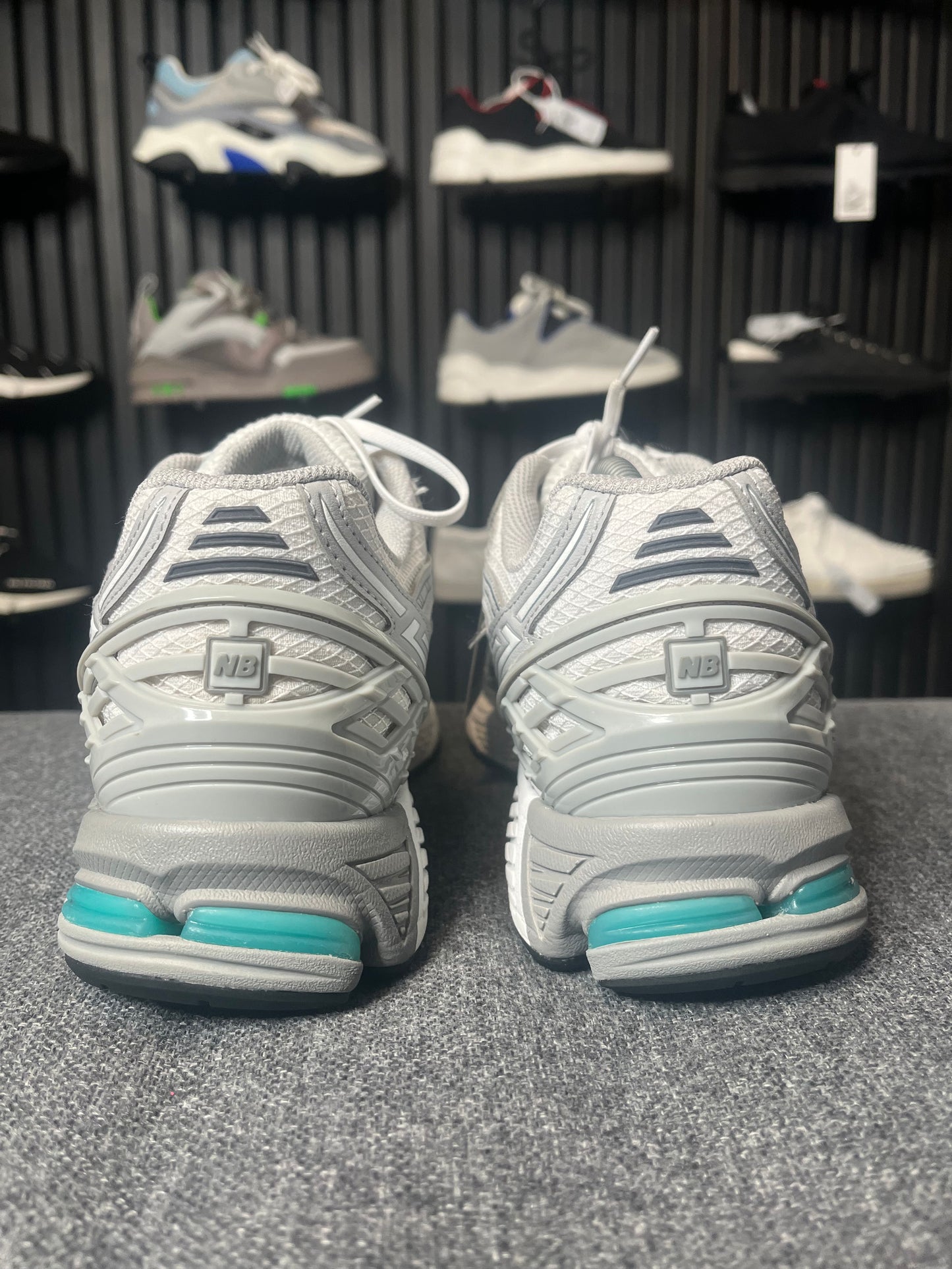 New Balance 1906R UK 10 3204