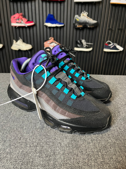 Nike Air Max 95 Black Grape UK8 2582